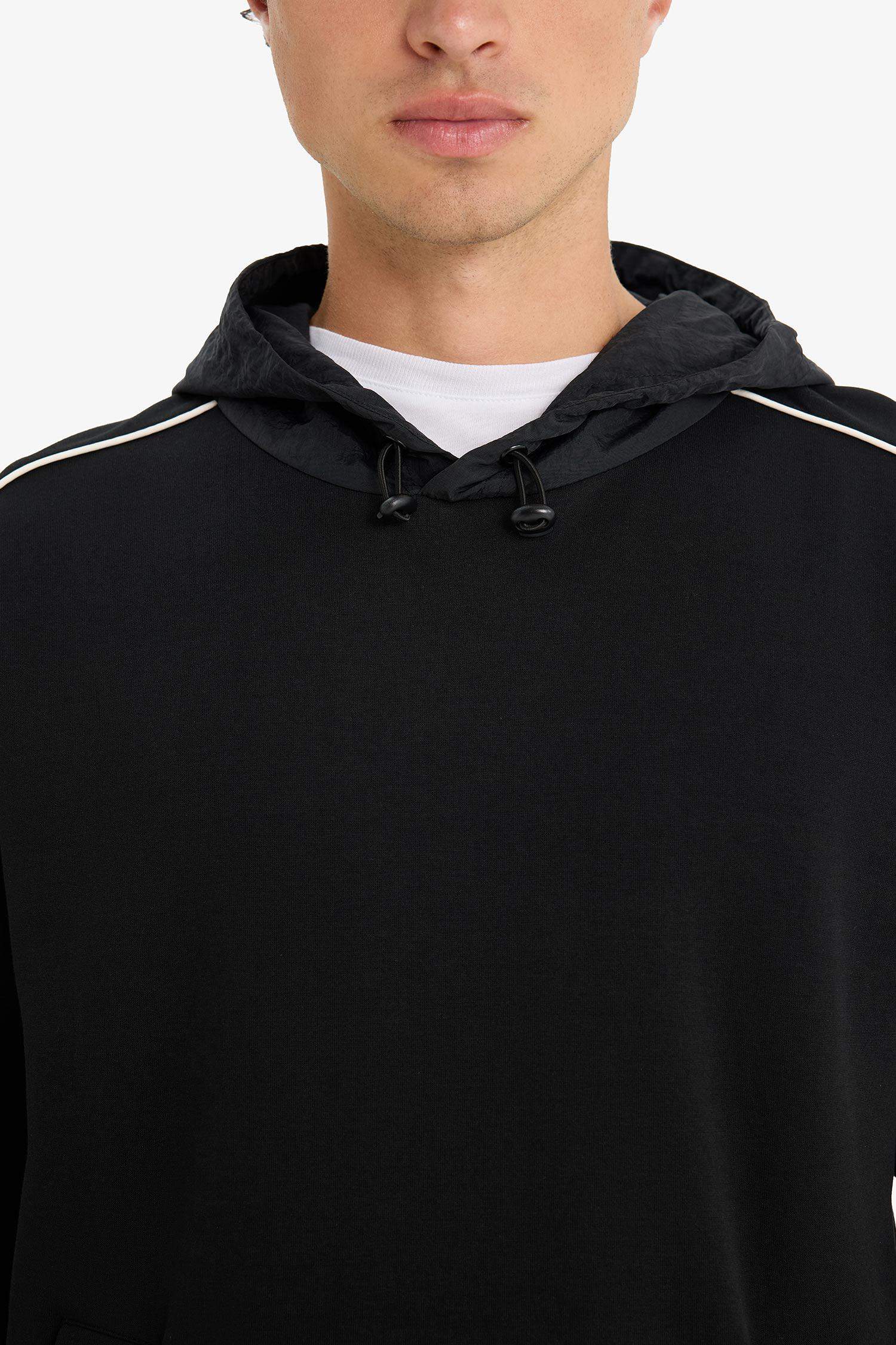 Boxy Fit Kapüşonlu Baskılı Sweatshirt