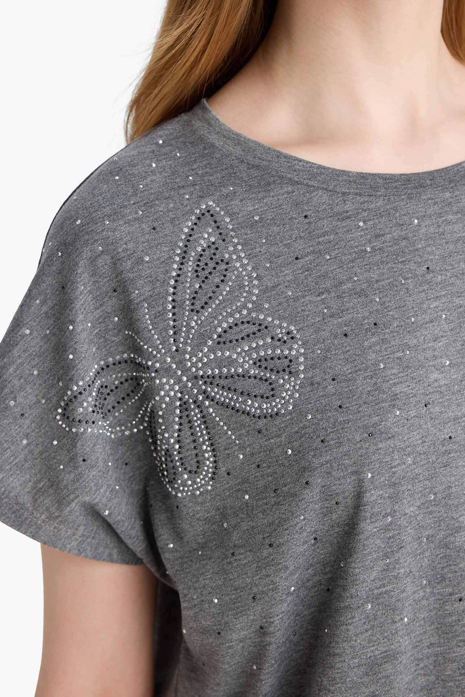 T-shirt motif papillon en strass à col rond et manches courtes