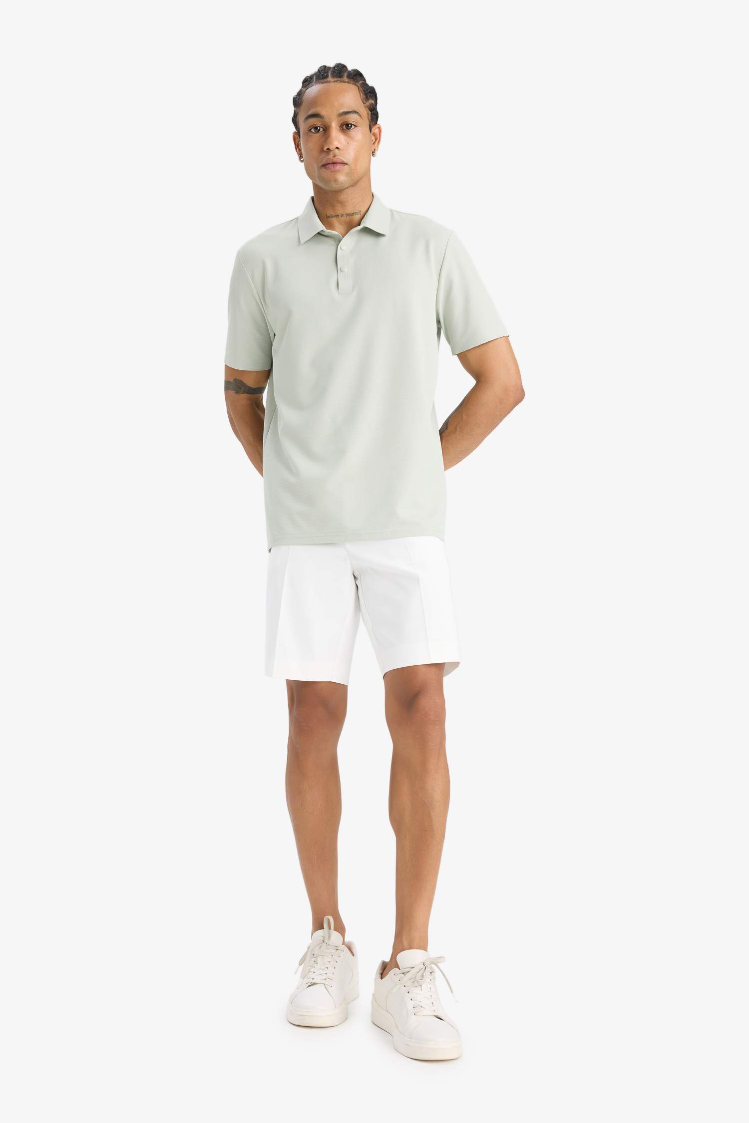 DeFactoFit Standart Fit Polo Yaka Sporcu Kısa Kollu Tişört