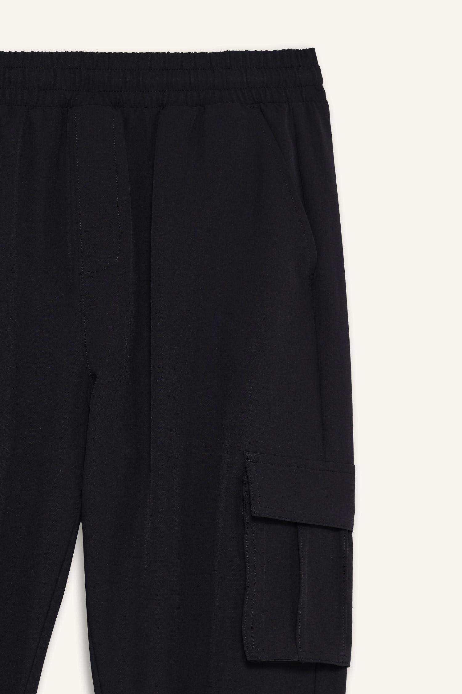 بنطلون بجامة رياضي جوجر سليم فيت من DeFactoFit