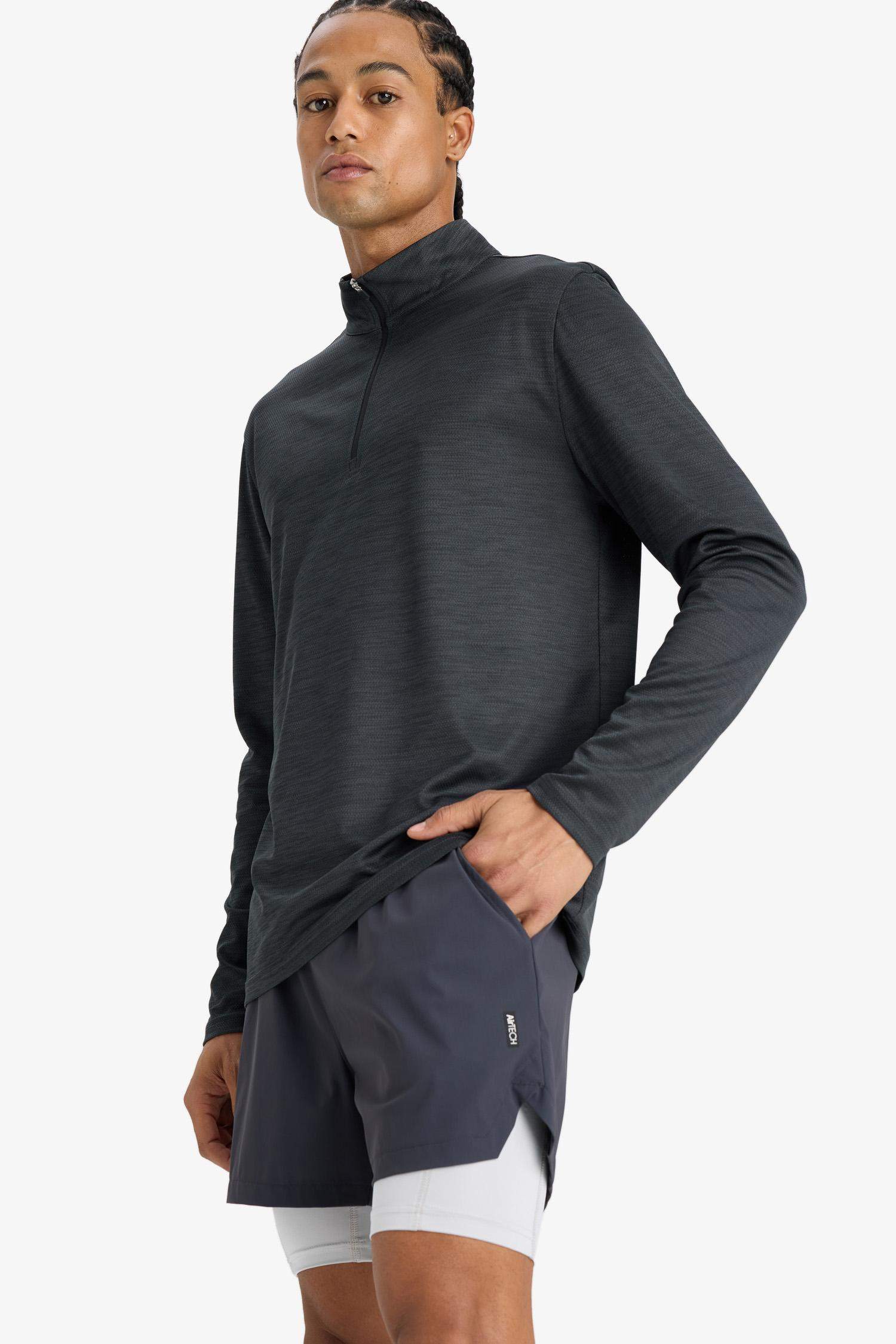 Slim Fit Dar Kesim Sporcu İçi Taytlı Kısa Paça Şort