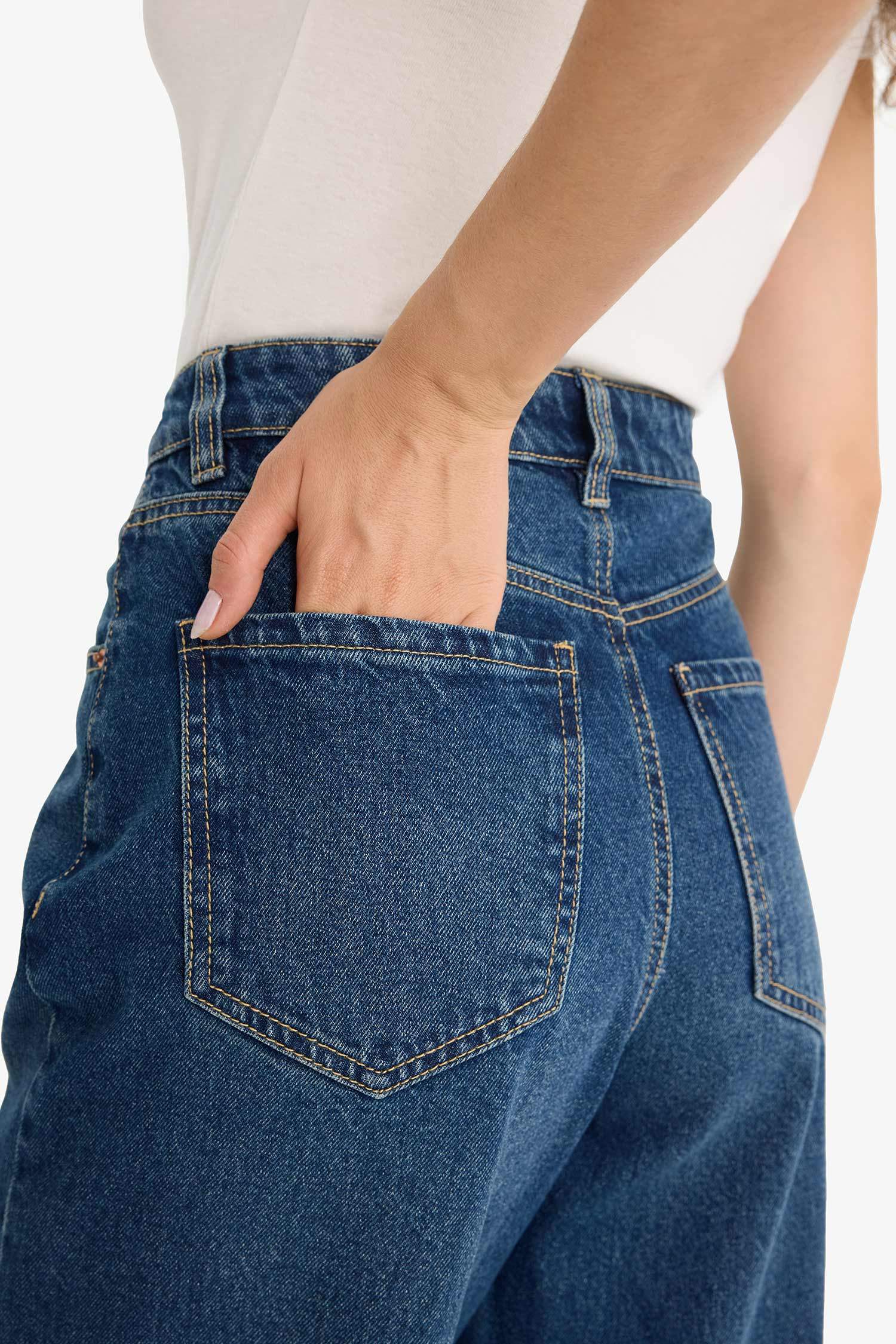 Таңдай Кең деним көрінісі тұрақты етек Шалбар