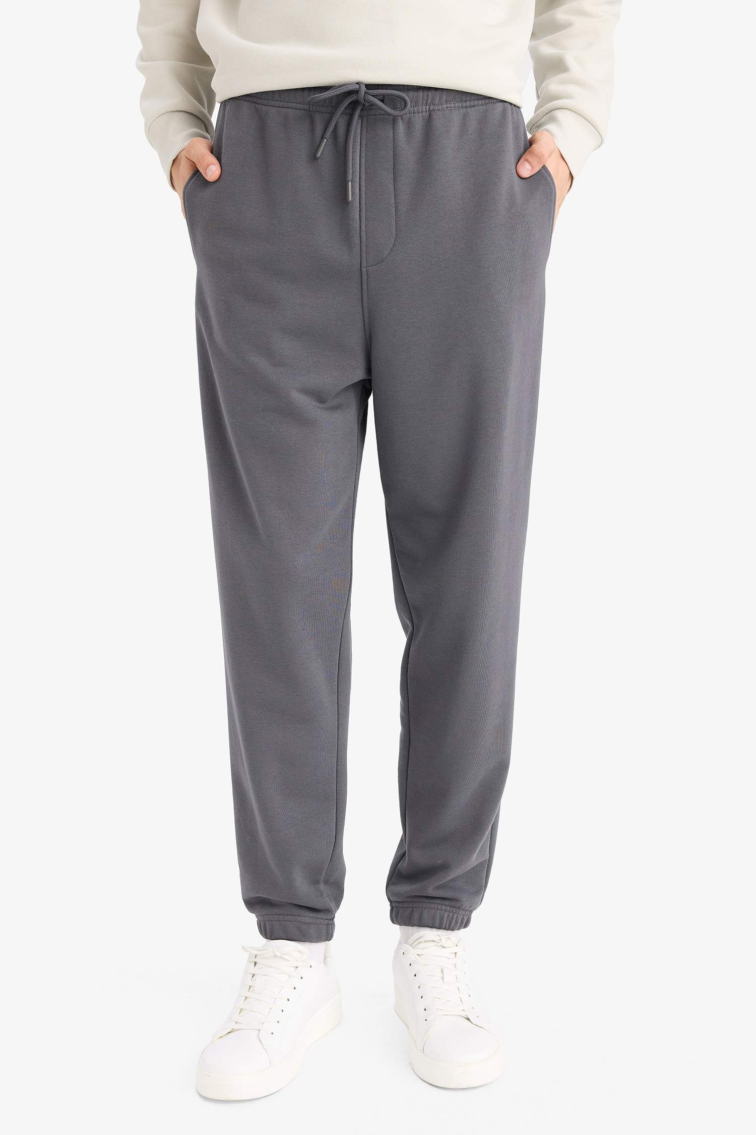 Regular Fit Beli Bağcıklı Paçası Lastikli Cepli Basic Düz Jogger Eşofman Altı