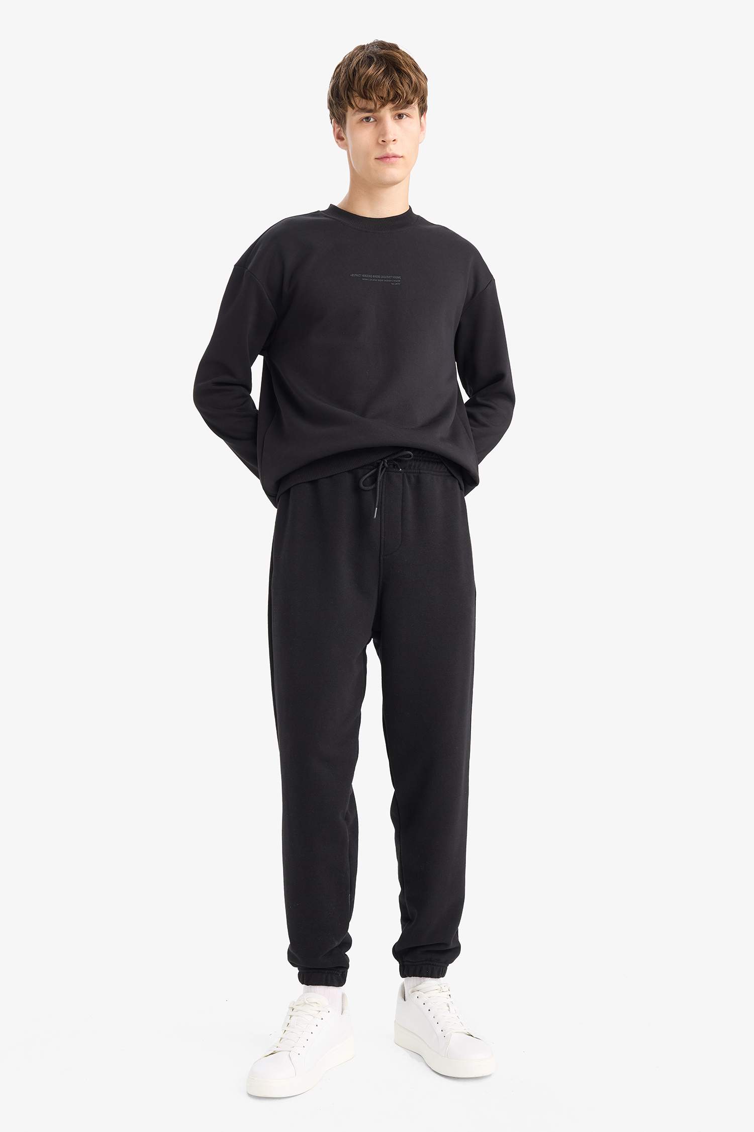 Regular Fit Beli Bağcılı Paçası Lastikli Cepli Basic Düz Jogger Eşofman Altı