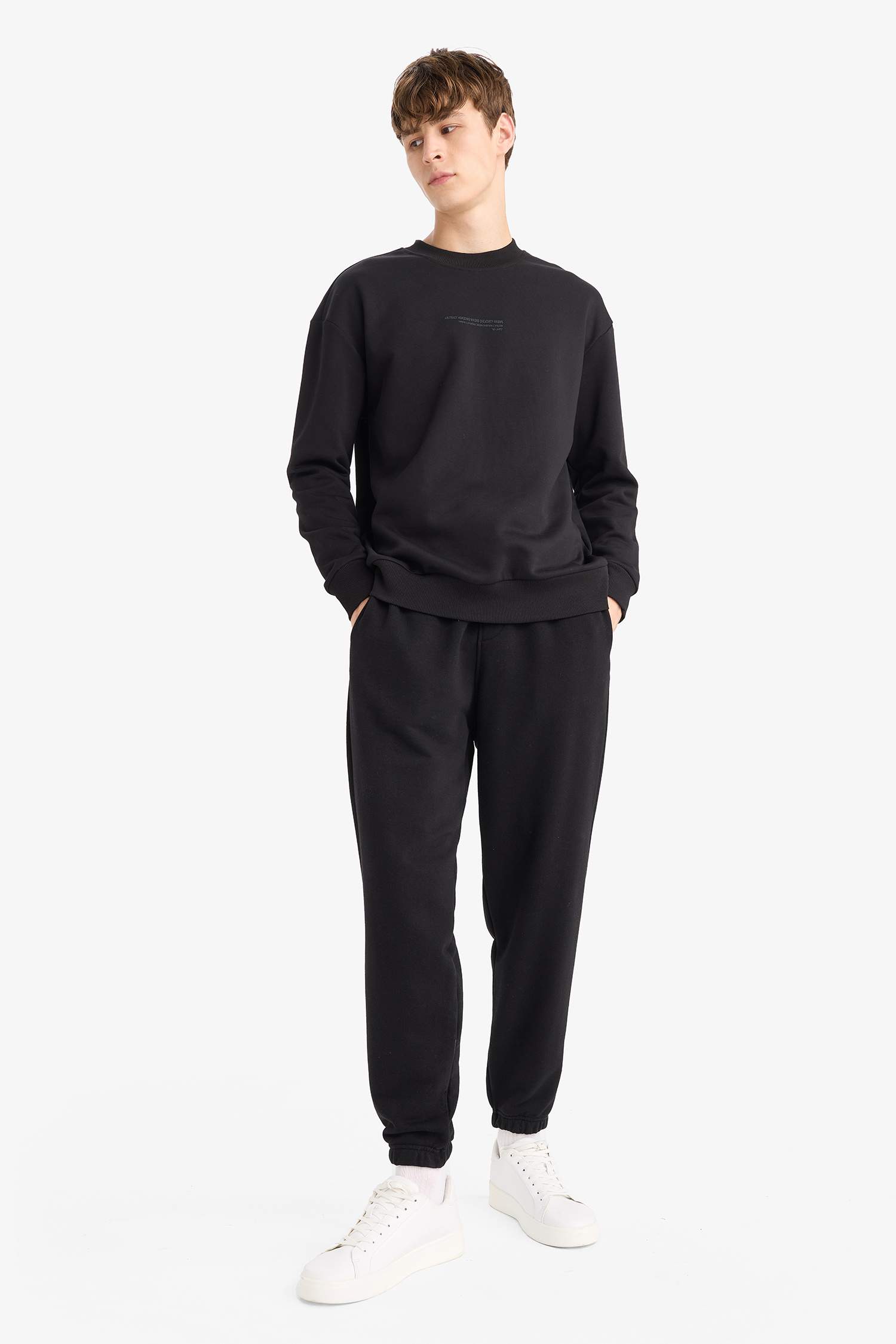 Regular Fit Beli Bağcılı Paçası Lastikli Cepli Basic Düz Jogger Eşofman Altı