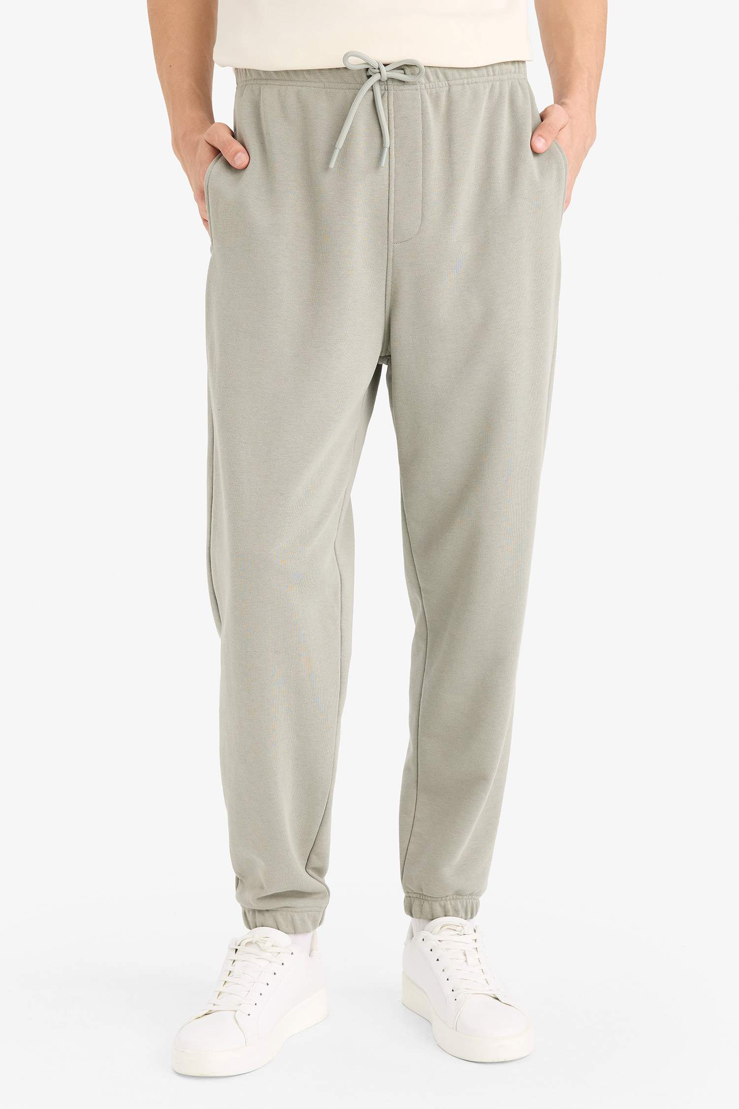 Regular Fit Beli Bağcıklı Paçası Lastikli Cepli Basic Düz Jogger Eşofman Altı