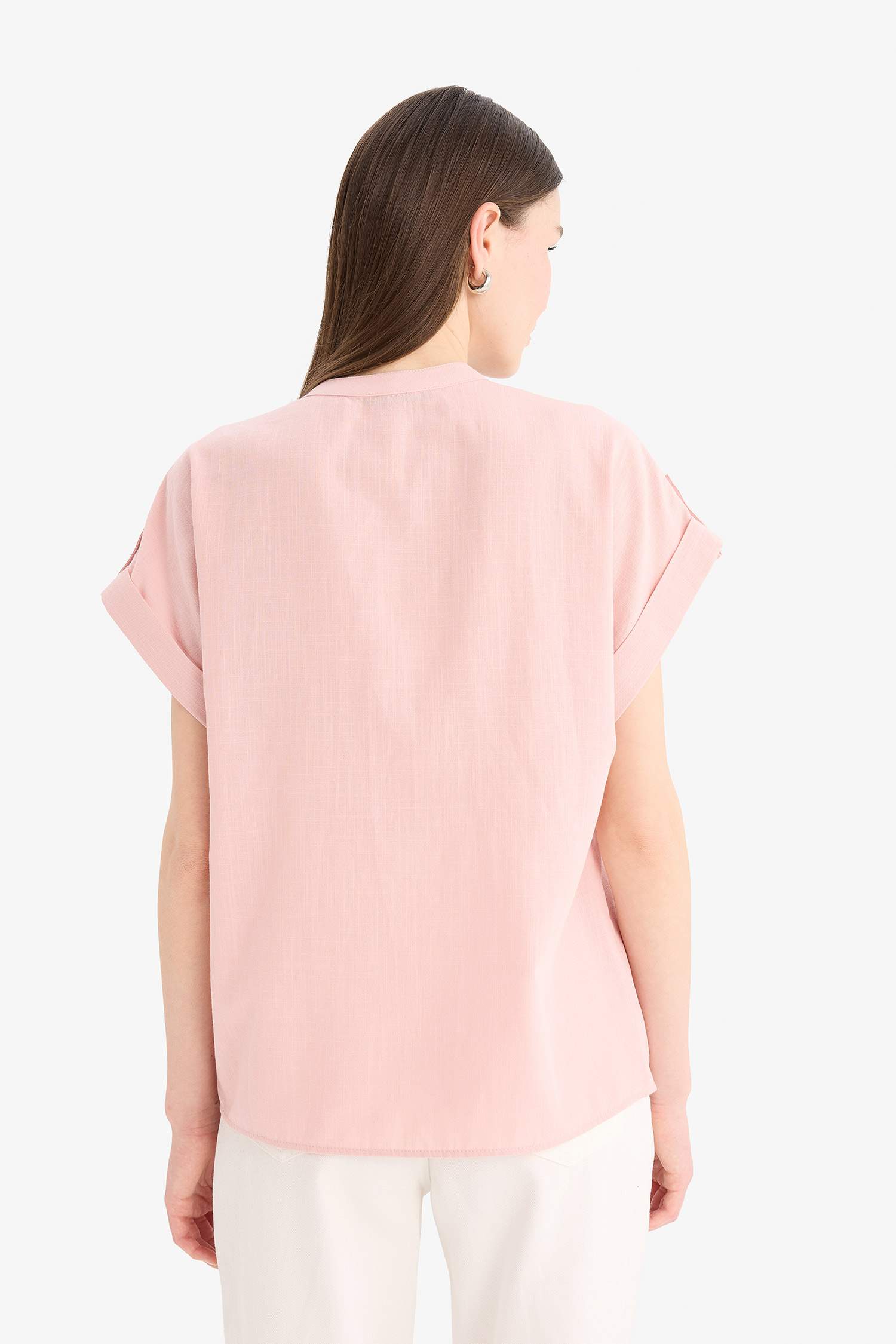 Regular Fit Apaş Yaka Flamlı Pamuk Kısa Kollu Gömlek