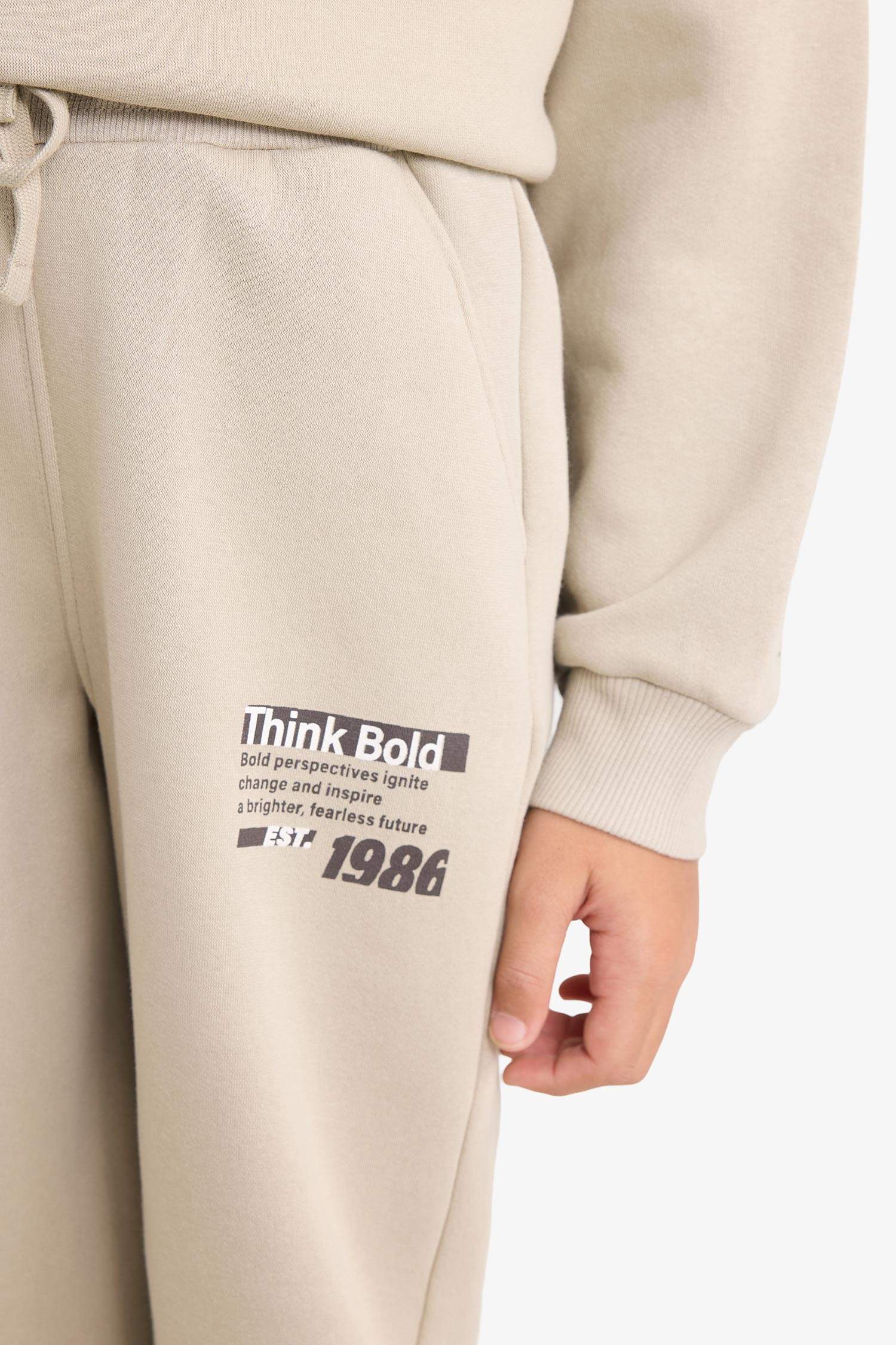 بنطرون بجامة رياضي ولادي قصة عادية بخصر مطاطي