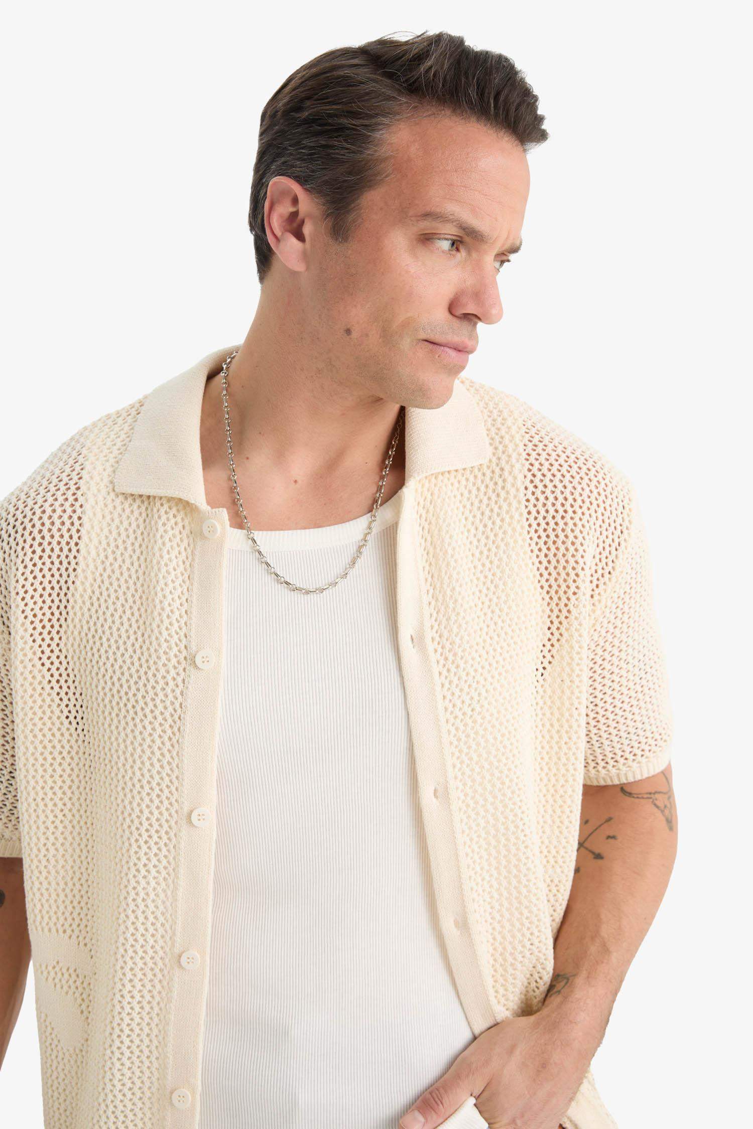 Standart Fit Polo Yaka Triko Kısa Kollu Tişört