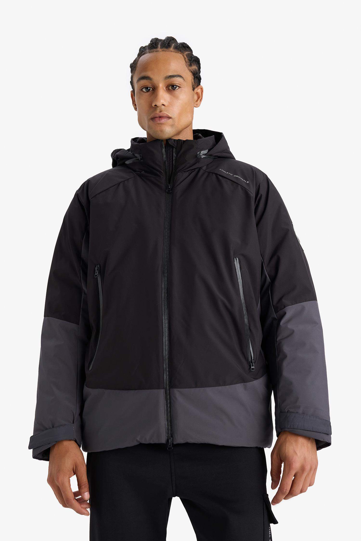 Water Repellent Regular Fit Puffer Jacket