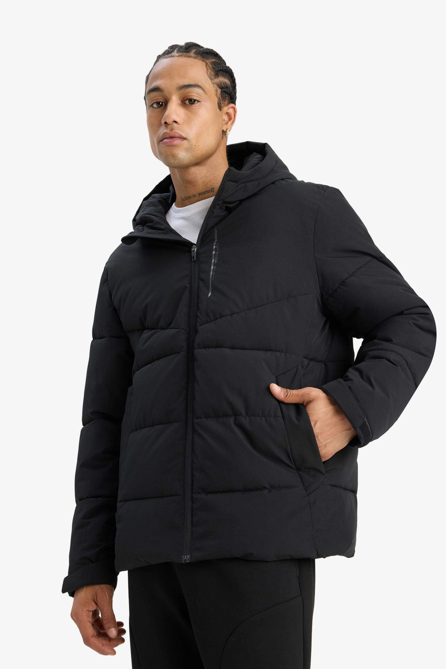 Defactofit Su İtici Rüzgar Geçirmez Regular Fit Kapüşonlu Fermuarlı Cepli Kışlık Mont