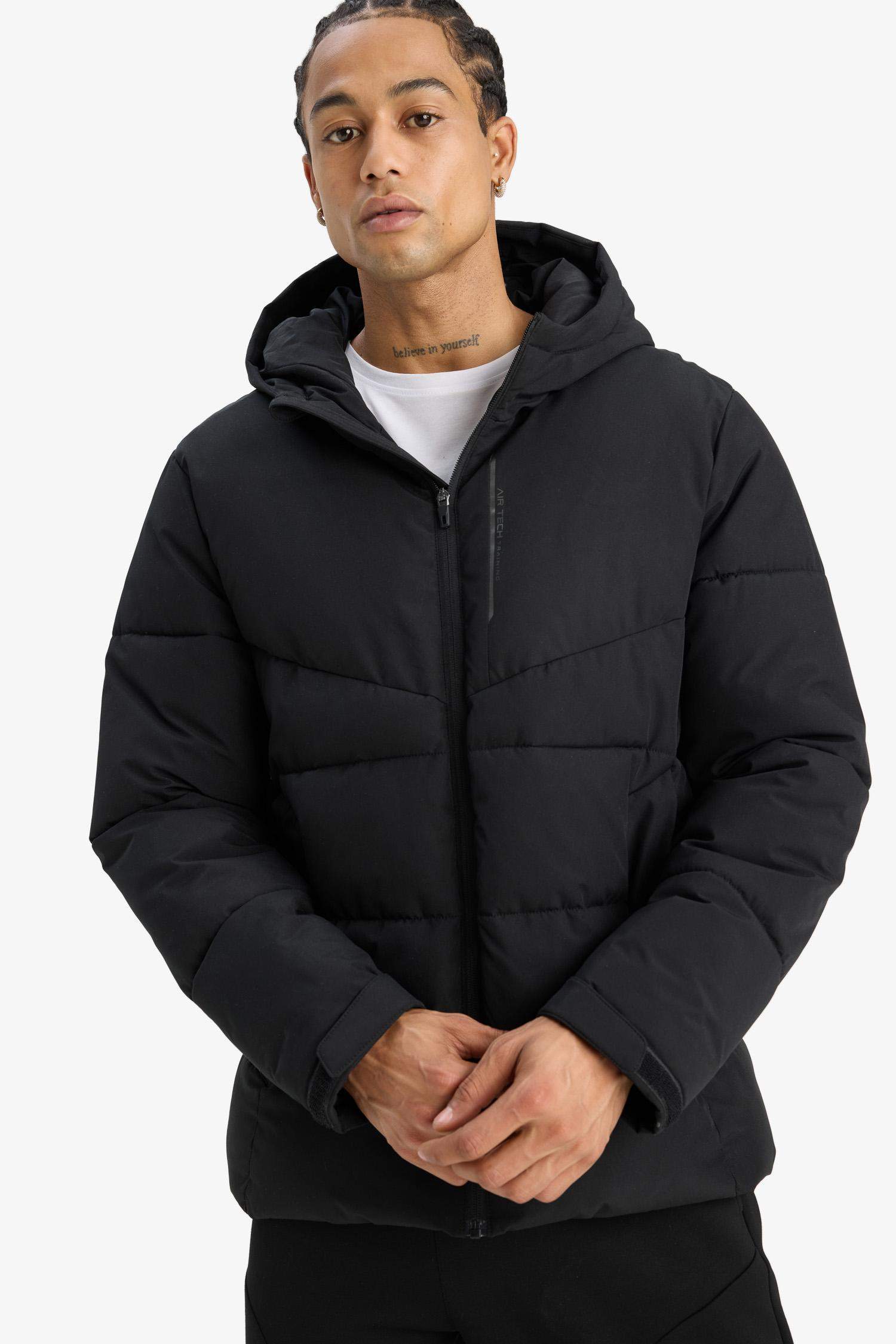 Su İtici Rüzgar Geçirmez Regular Fit Kapüşonlu Fermuarlı Cepli Kışlık Mont