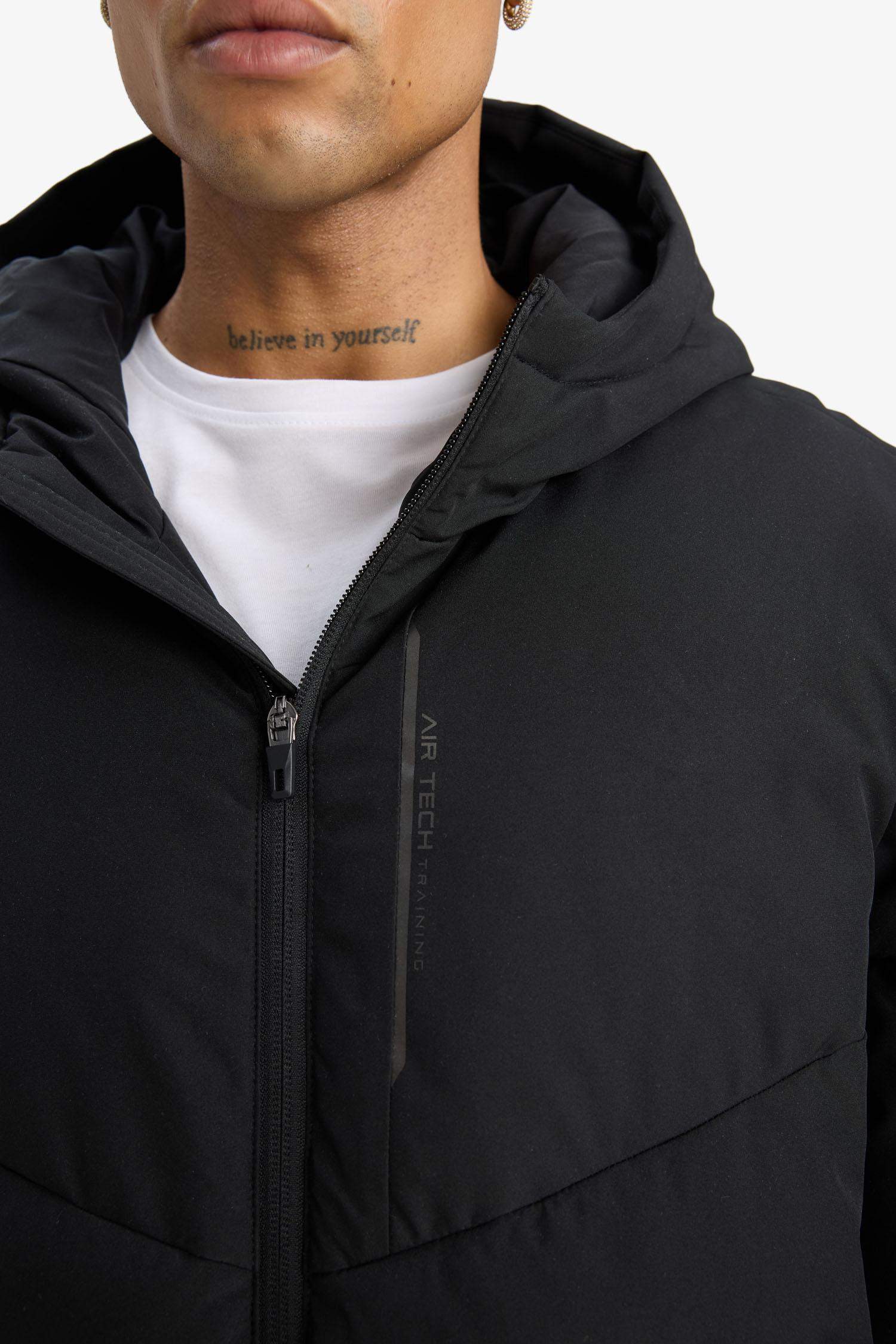 Su İtici Rüzgar Geçirmez Regular Fit Kapüşonlu Fermuarlı Cepli Kışlık Mont