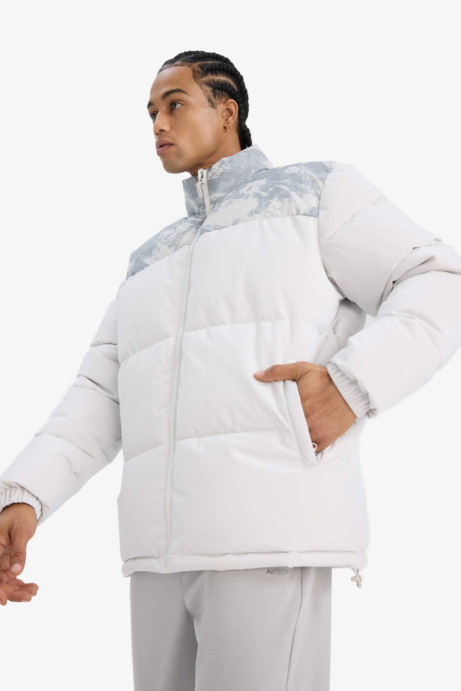 Su İtici Oversize Geniş Kalıp Fermuarlı Rüzgar Geçirmez Şişme Mont