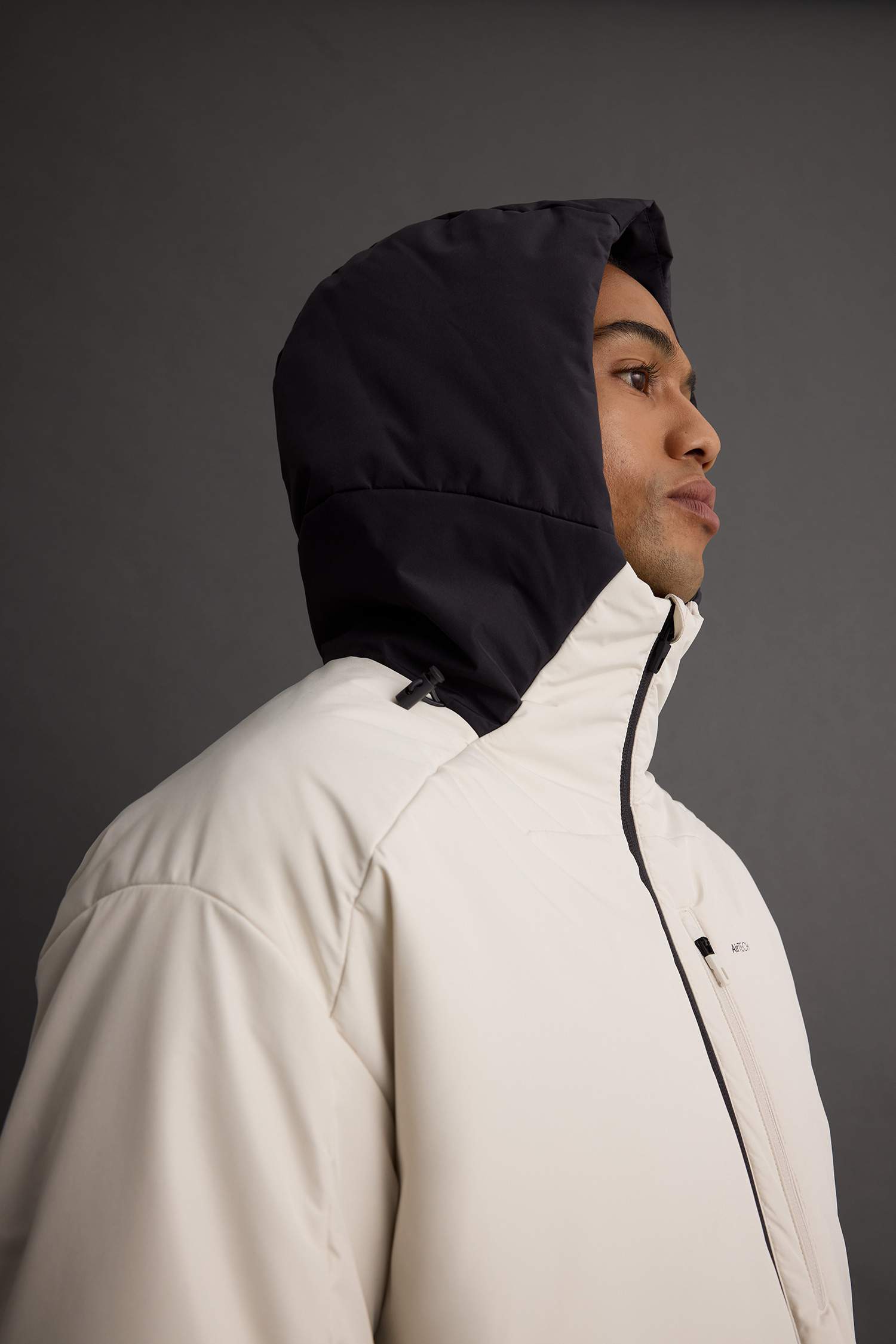 Su İtici Regular Fit Kapüşonlu Fermuarlı Rüzgar Geçirmez Mont