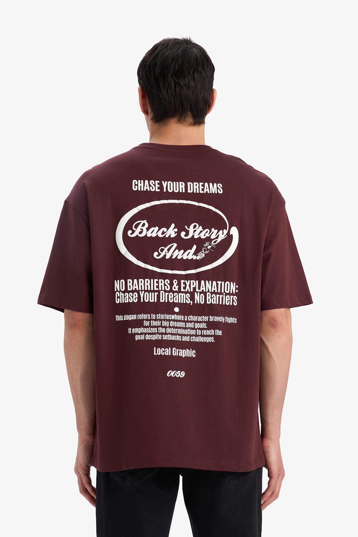 %100 Pamuk Boxy Fit Rahat Kesim Bisiklet Yaka Sırt Baskılı Kısa Kollu Tişört