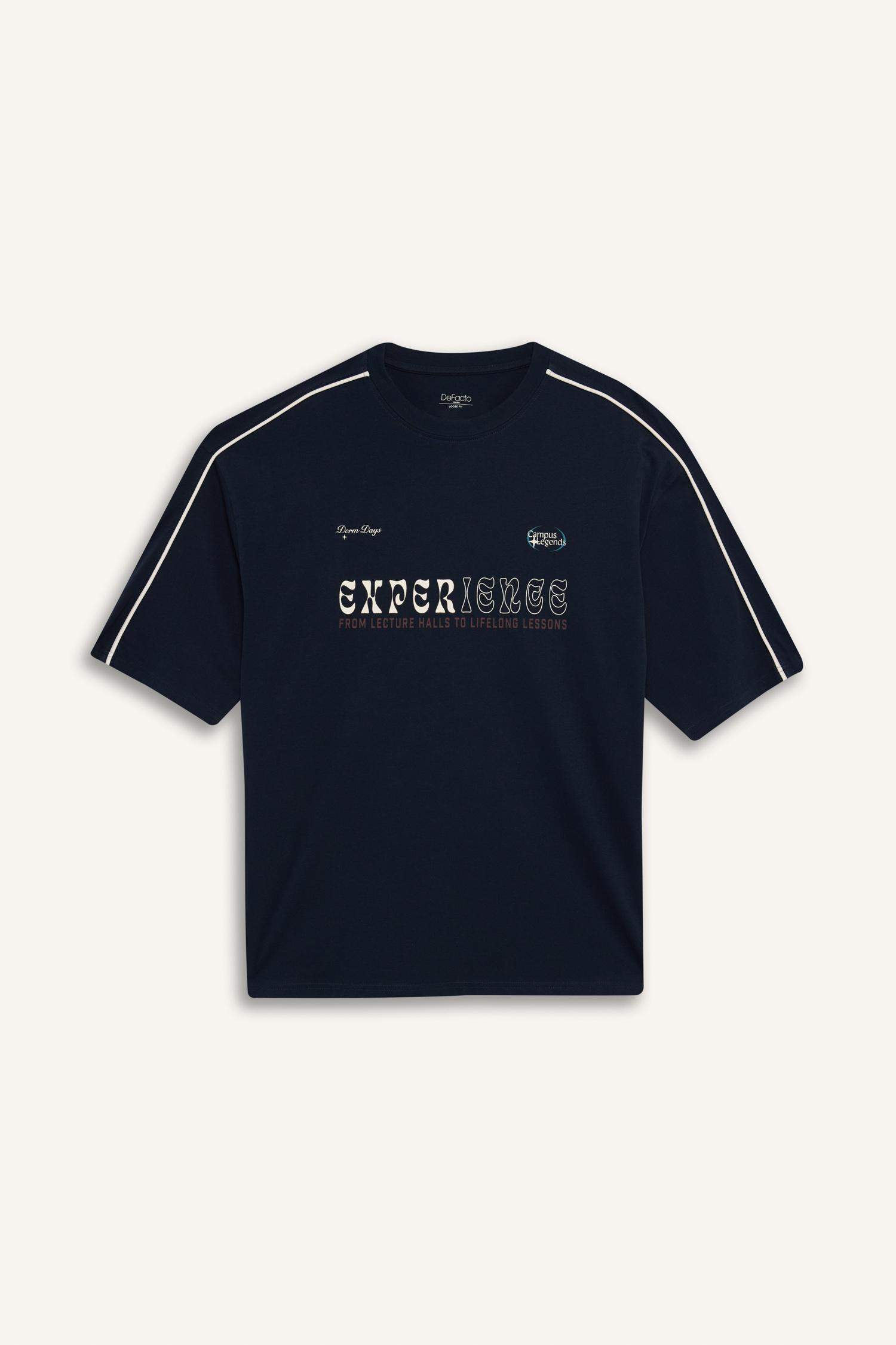 %100 Pamuk Loose Fit Rahat Kesim Bisiklet Yaka Sırt Baskılı Kısa Kollu Tişört