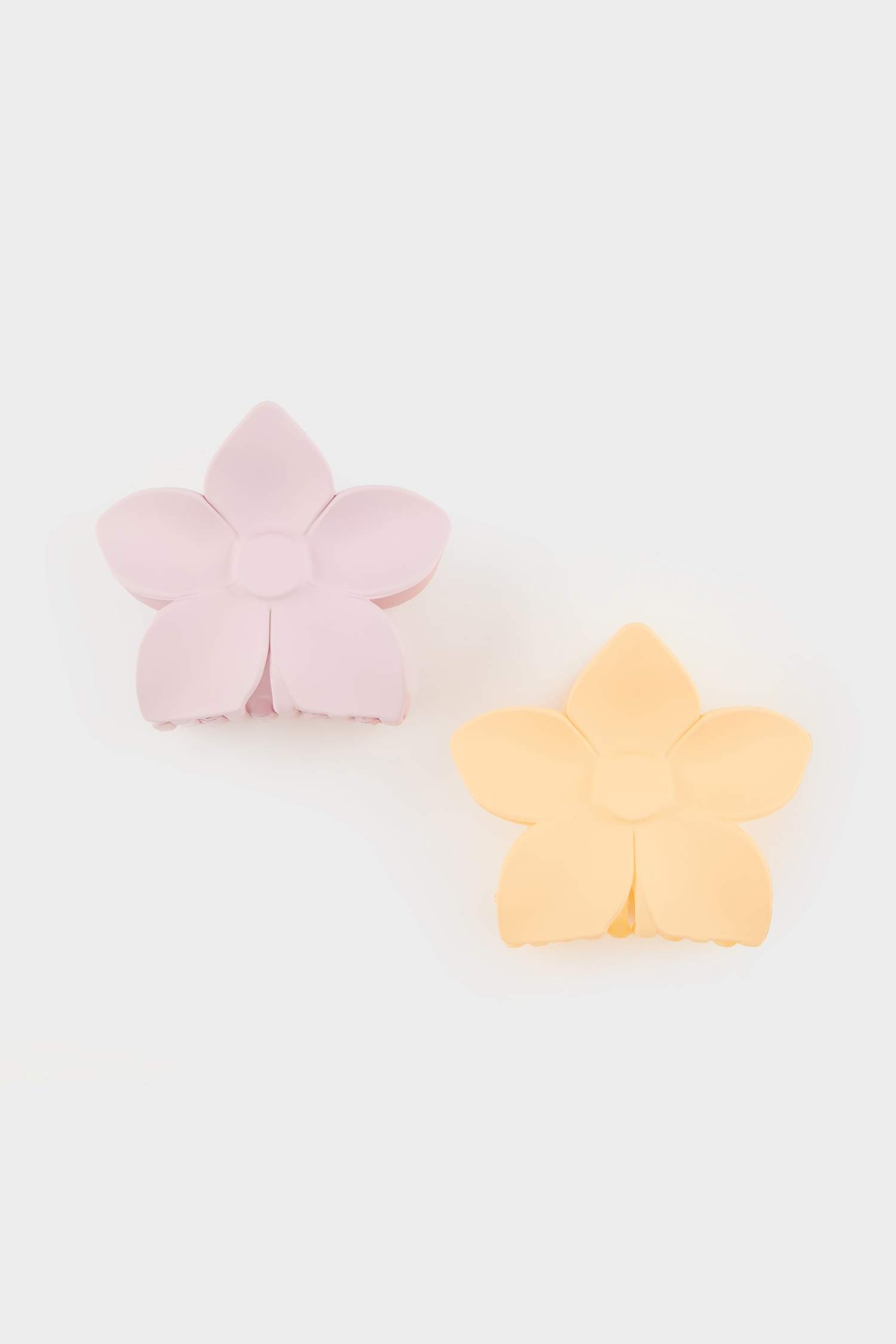 Kadın 2'li Çiçek Motifli Mandal Toka