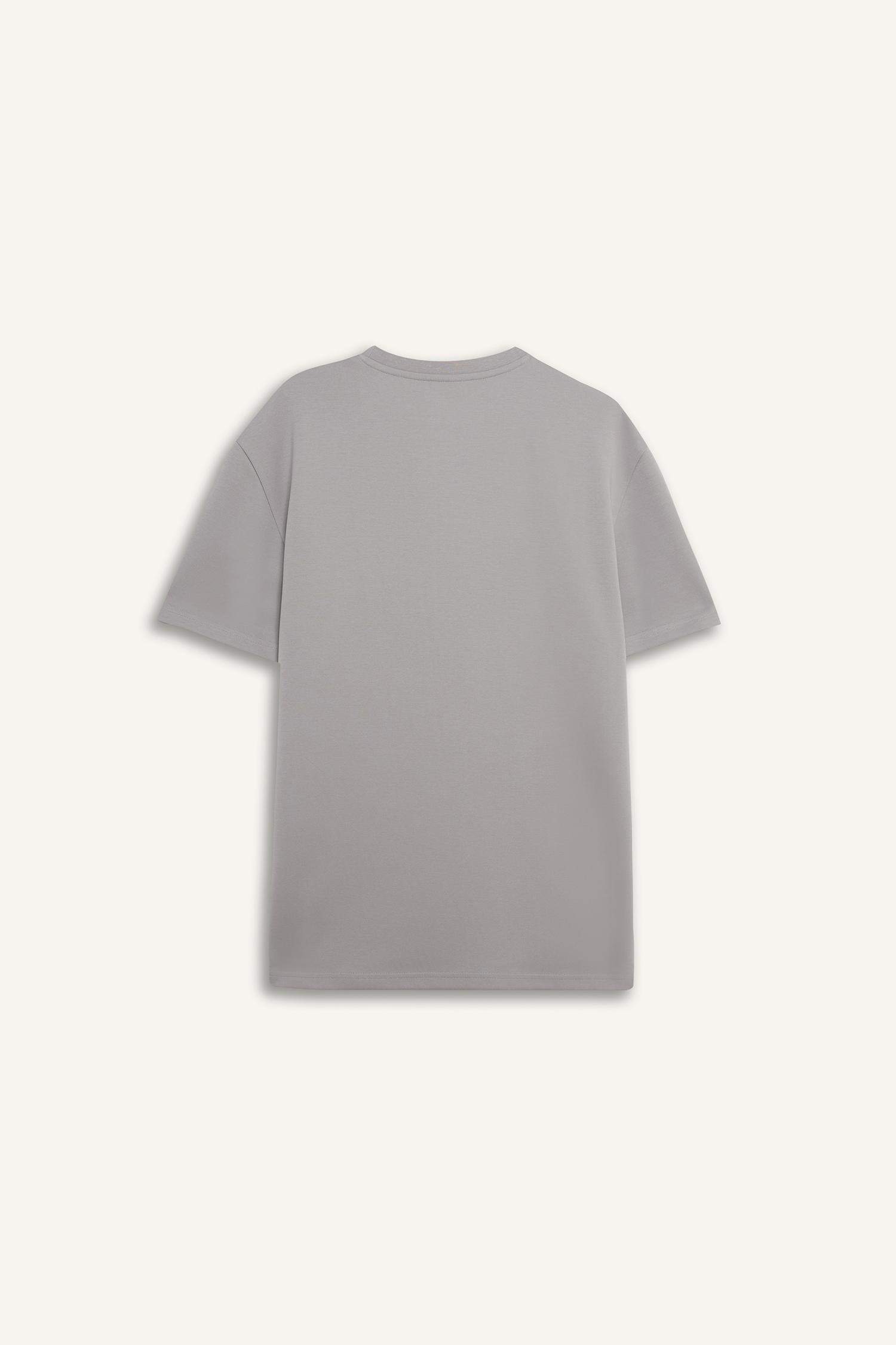 дөңгелек жаға минималл Қысқа жеңді футболка