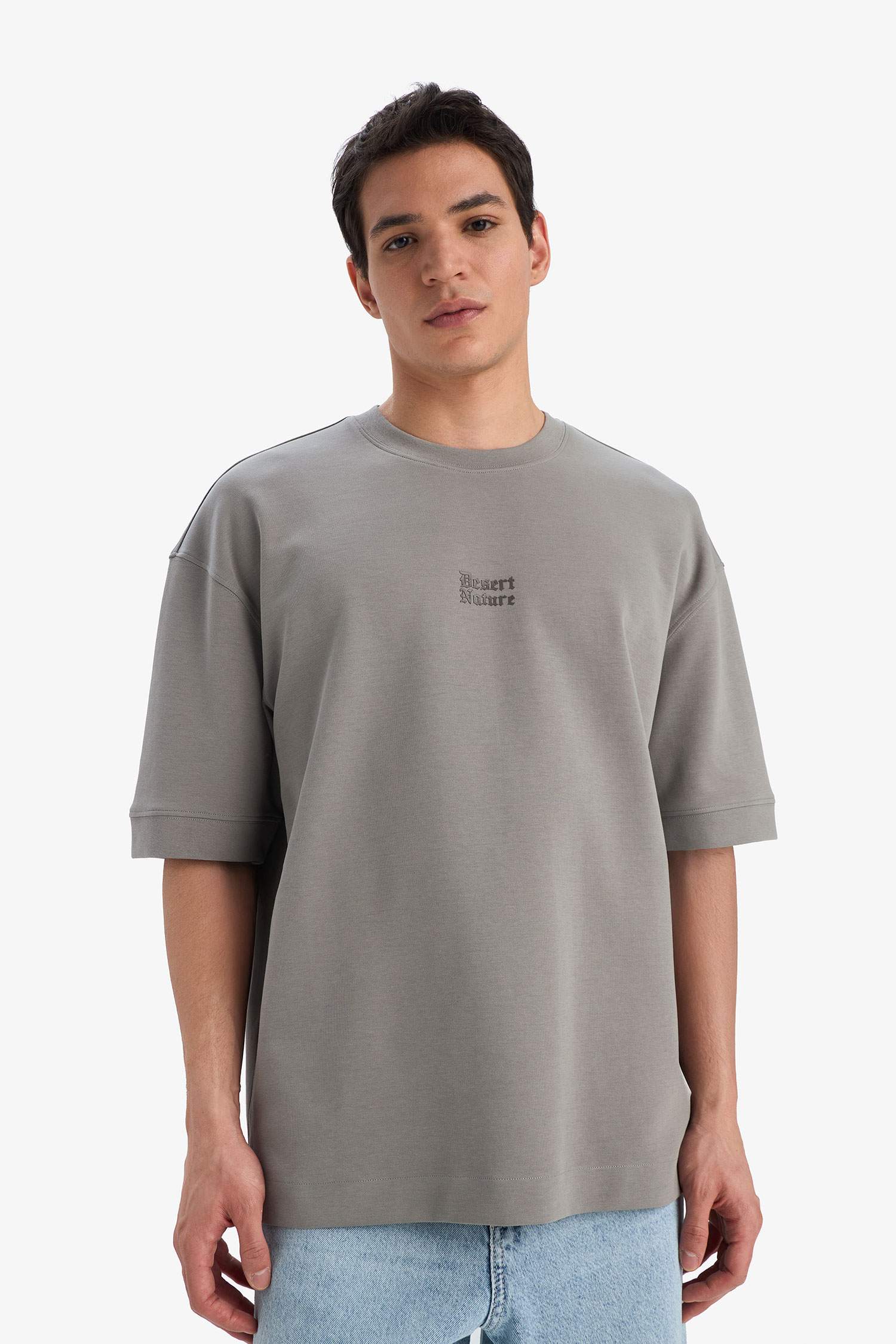 Loose Fit Rahat Kesim Bisiklet Yaka Baskılı Kısa Kollu Tişört