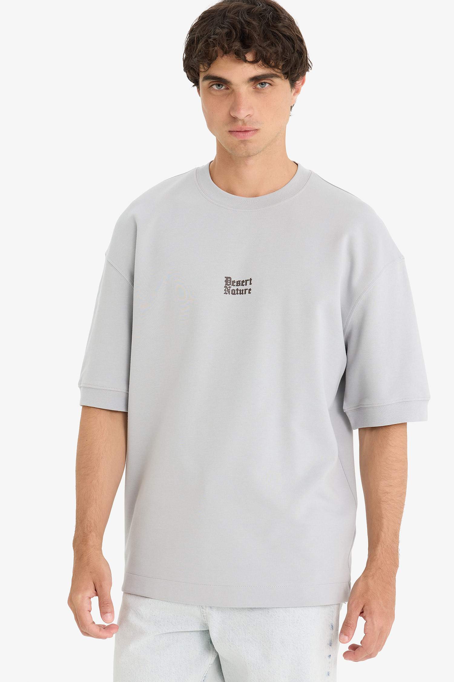 Loose Fit Rahat Kesim Bisiklet Yaka Baskılı Kısa Kollu Tişört