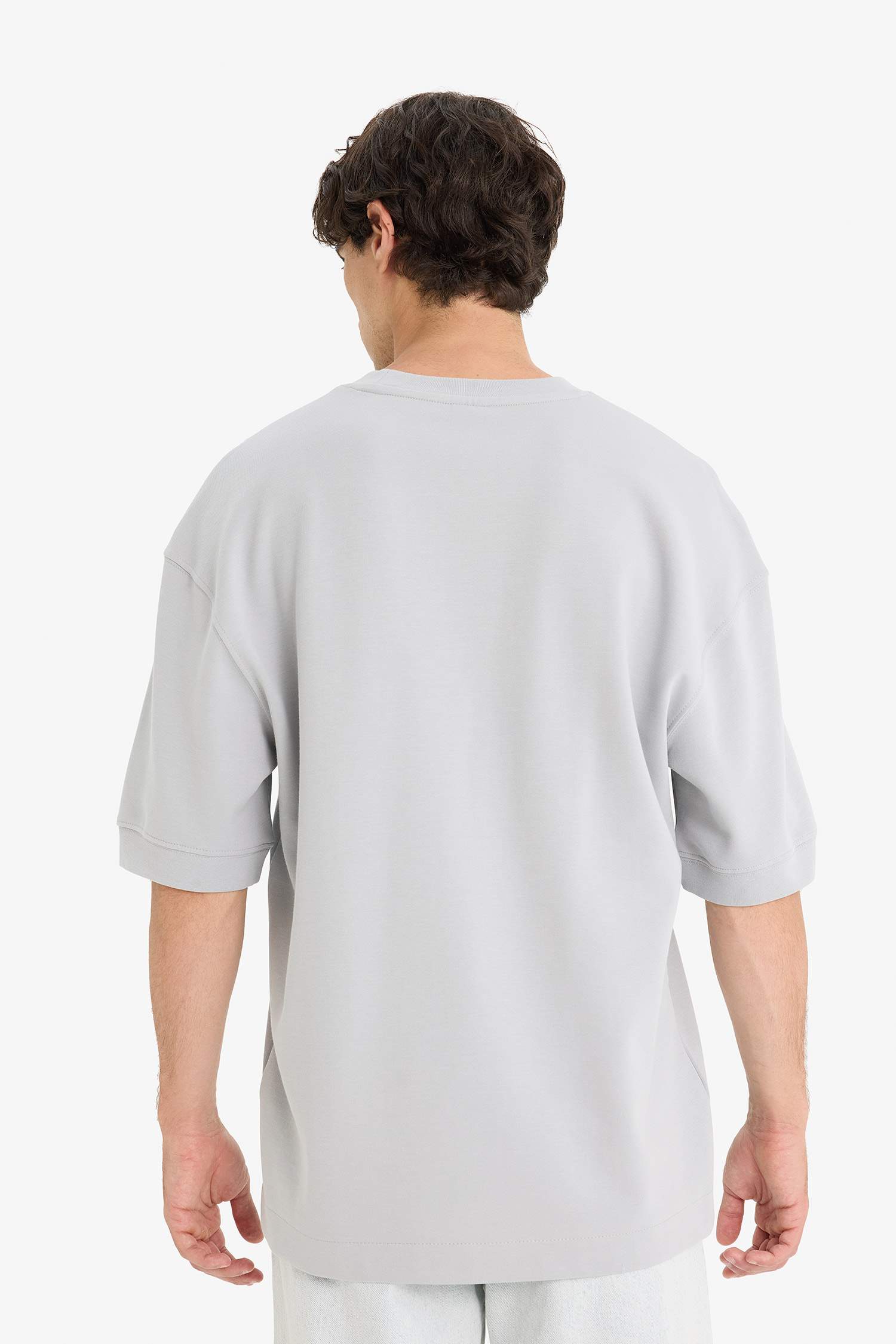 Loose Fit Rahat Kesim Bisiklet Yaka Baskılı Kısa Kollu Tişört