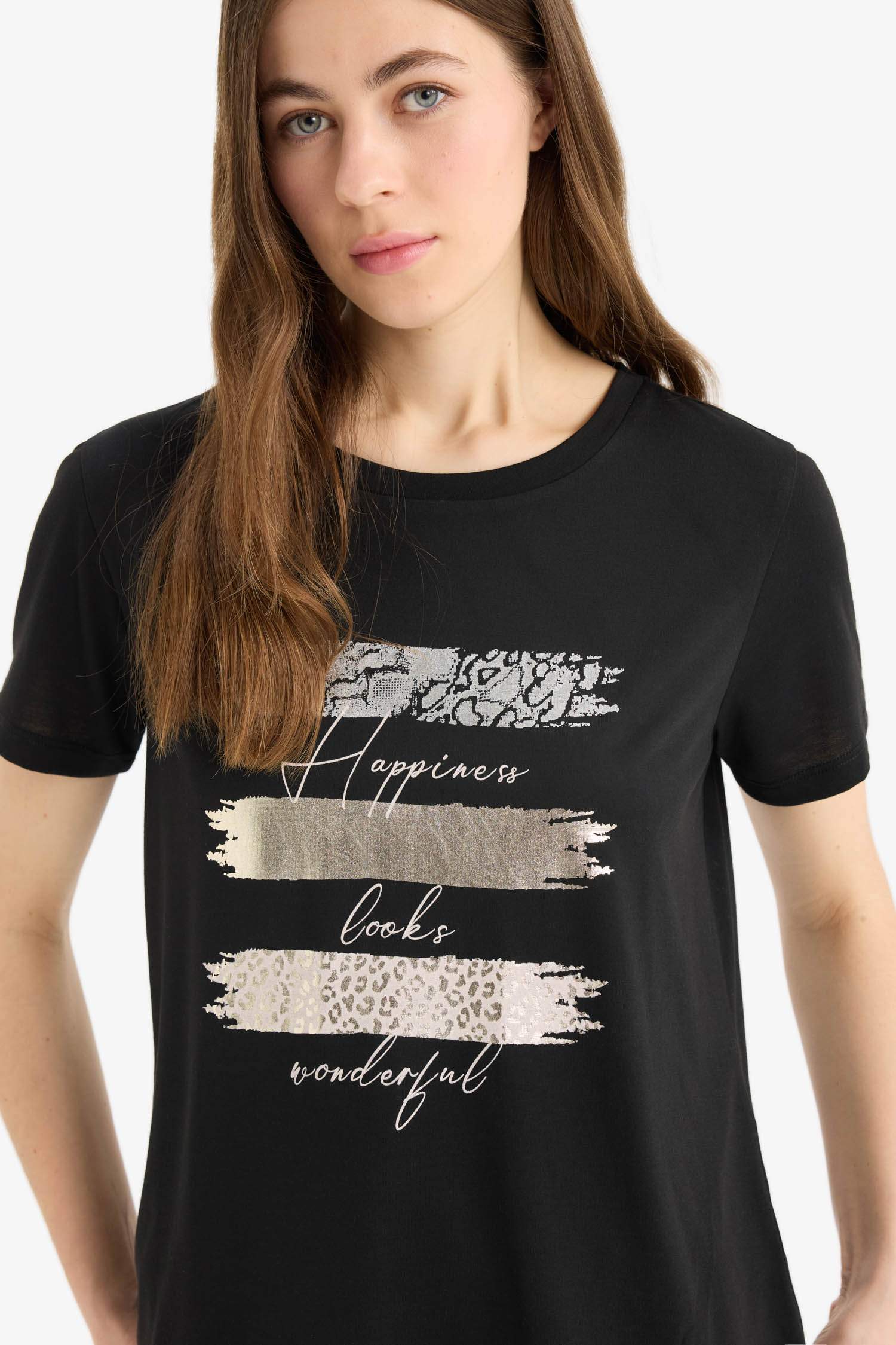 تيشيرت نص كم قصة مريحة مطبوع