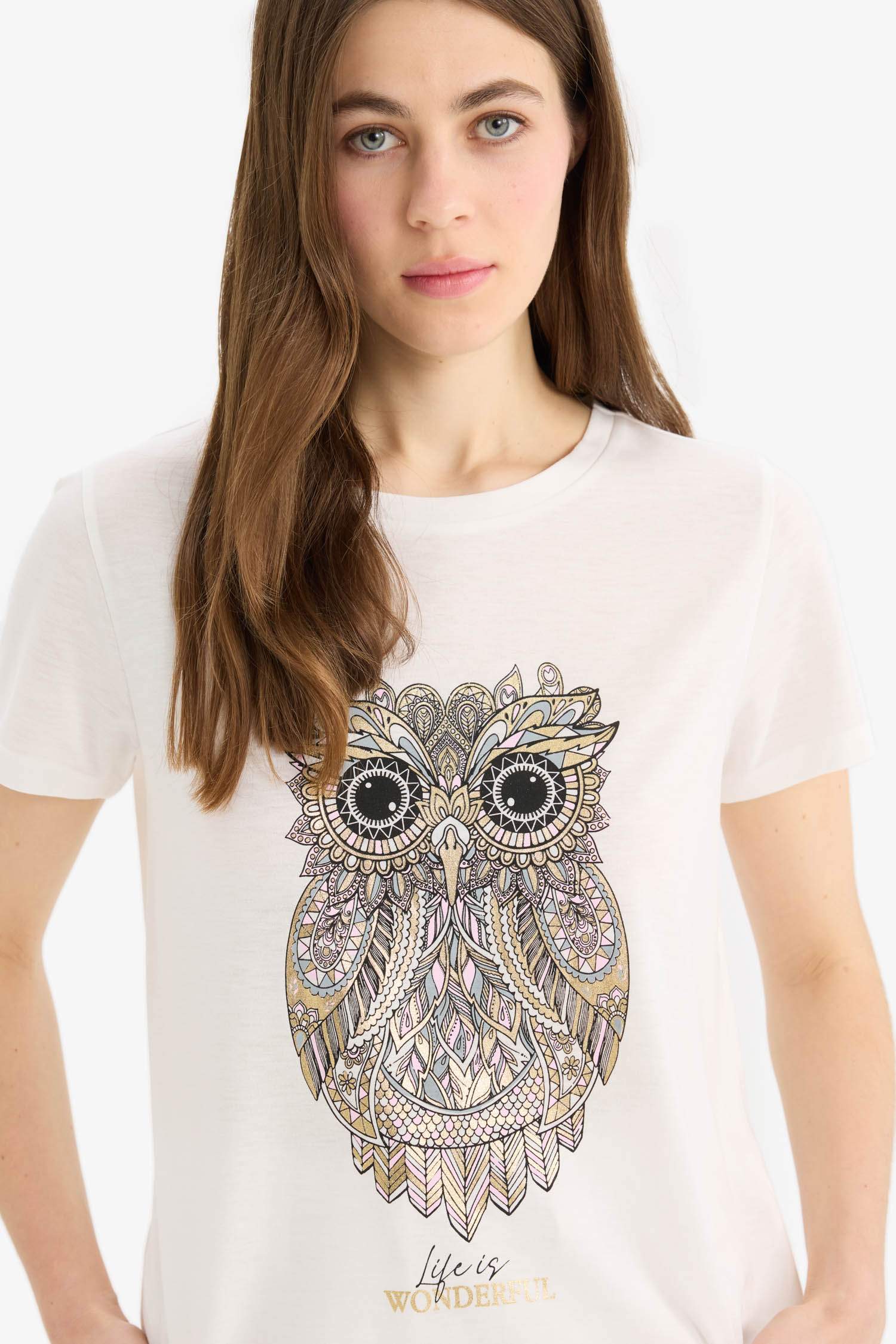 تيشيرت نص كم قصة عادية برسمة البومة برقبة مستديرة