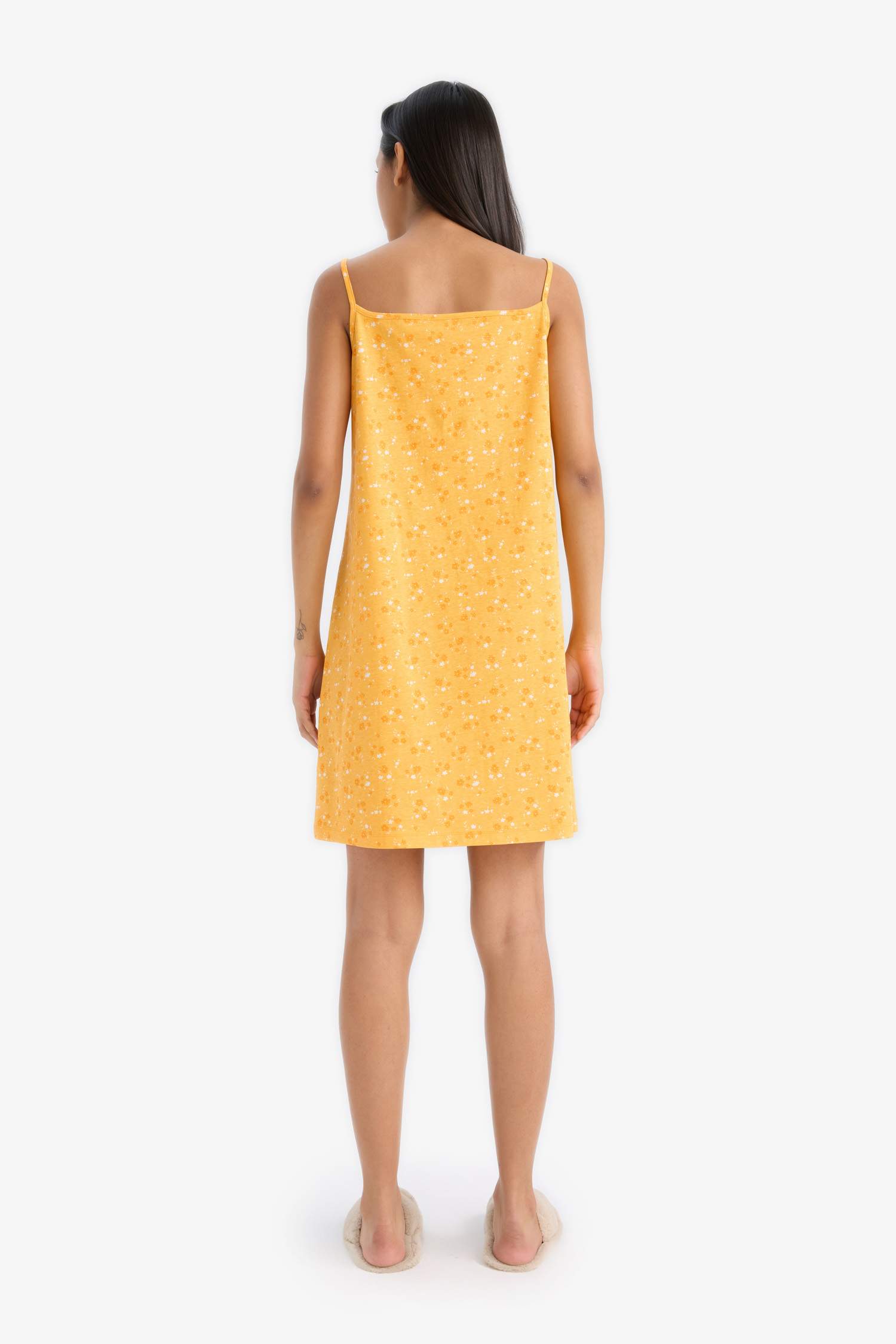 Fall in Love Regular Fit Strappy Dress