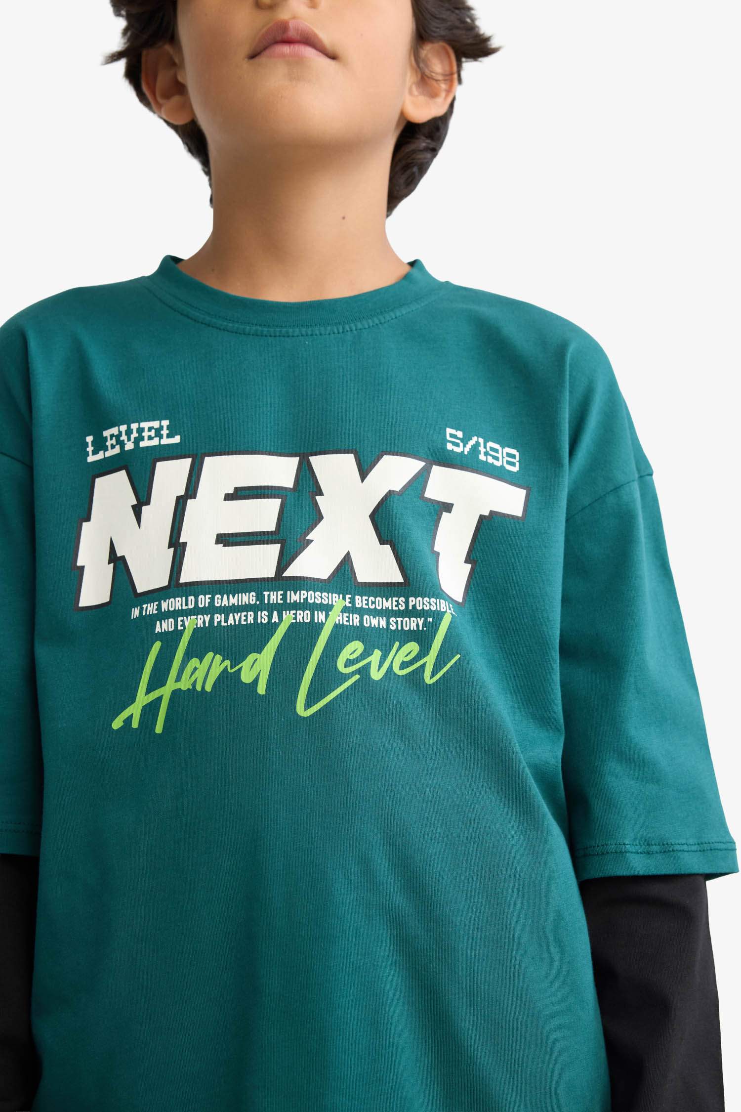 Boy Oversize Fit Crew Neck Long Sleeve T-Shirt