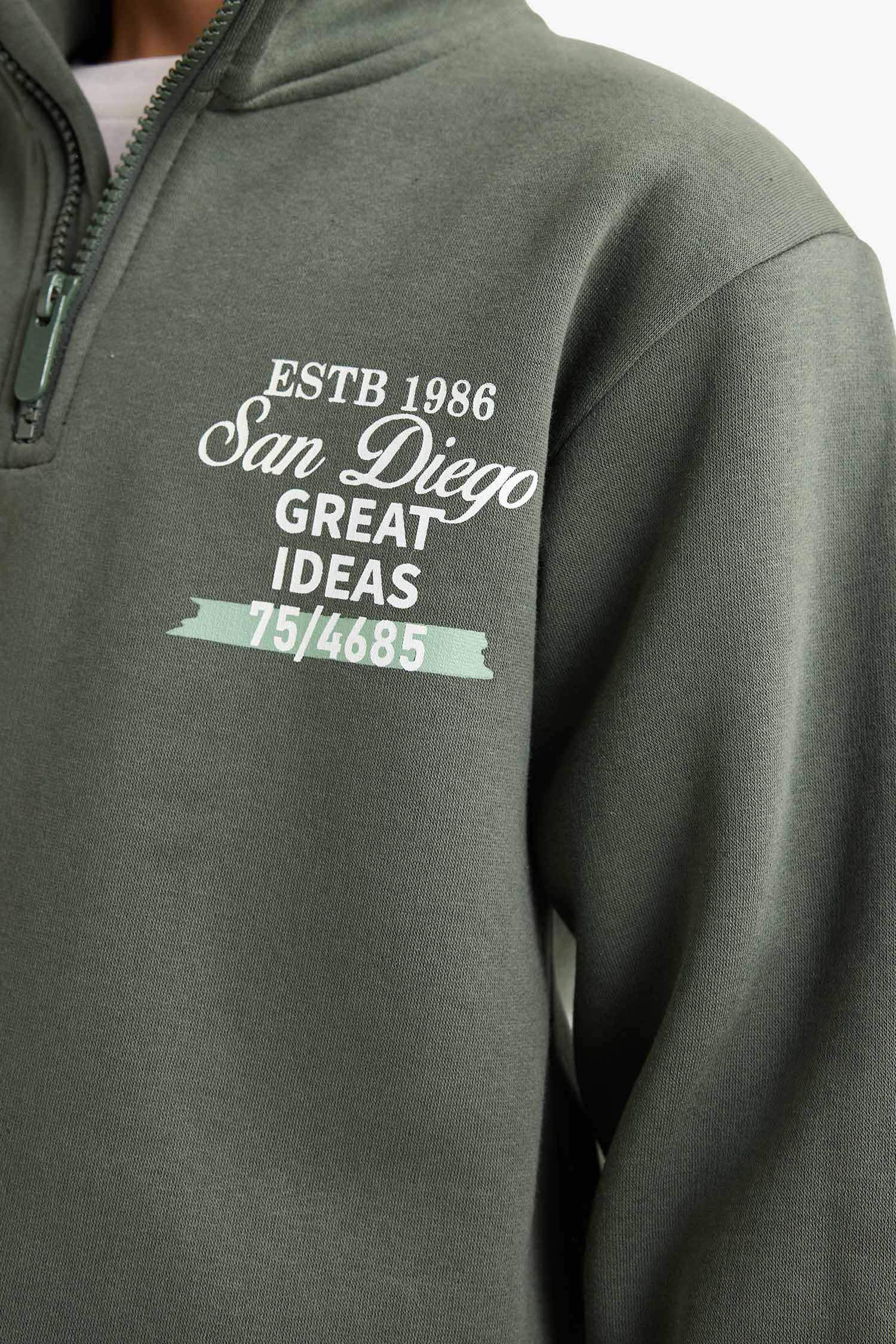 Boy Regular Fit Half Zippered Soft Fuzzy Inside Sweatshirt