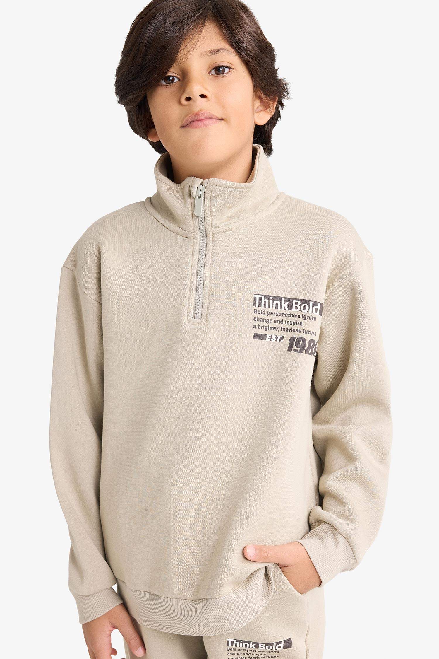 Boy Regular Fit Half Zippered Soft Fuzzy Inside Sweatshirt