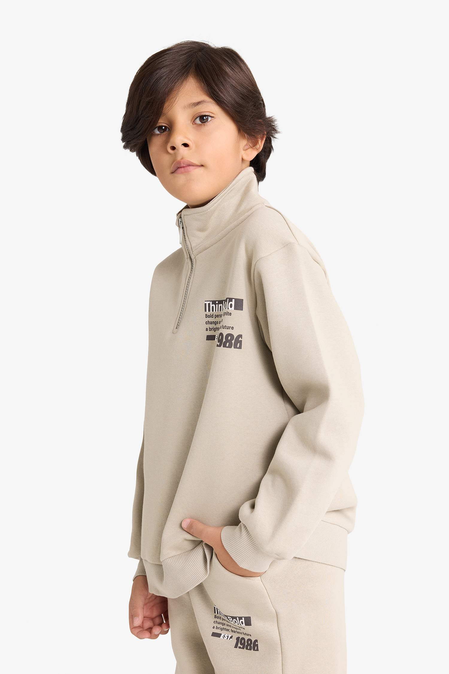 Boy Regular Fit Half Zippered Soft Fuzzy Inside Sweatshirt