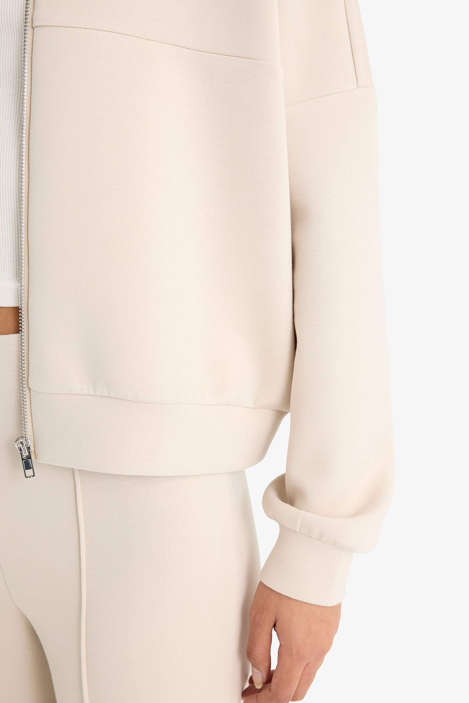 Кардиган Relax Fit с воротником стойкой.