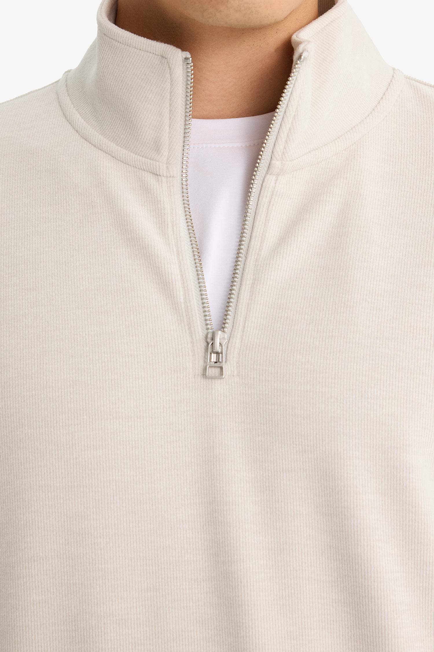 Regular Fit Yarım Fermuarlı Sweatshirt