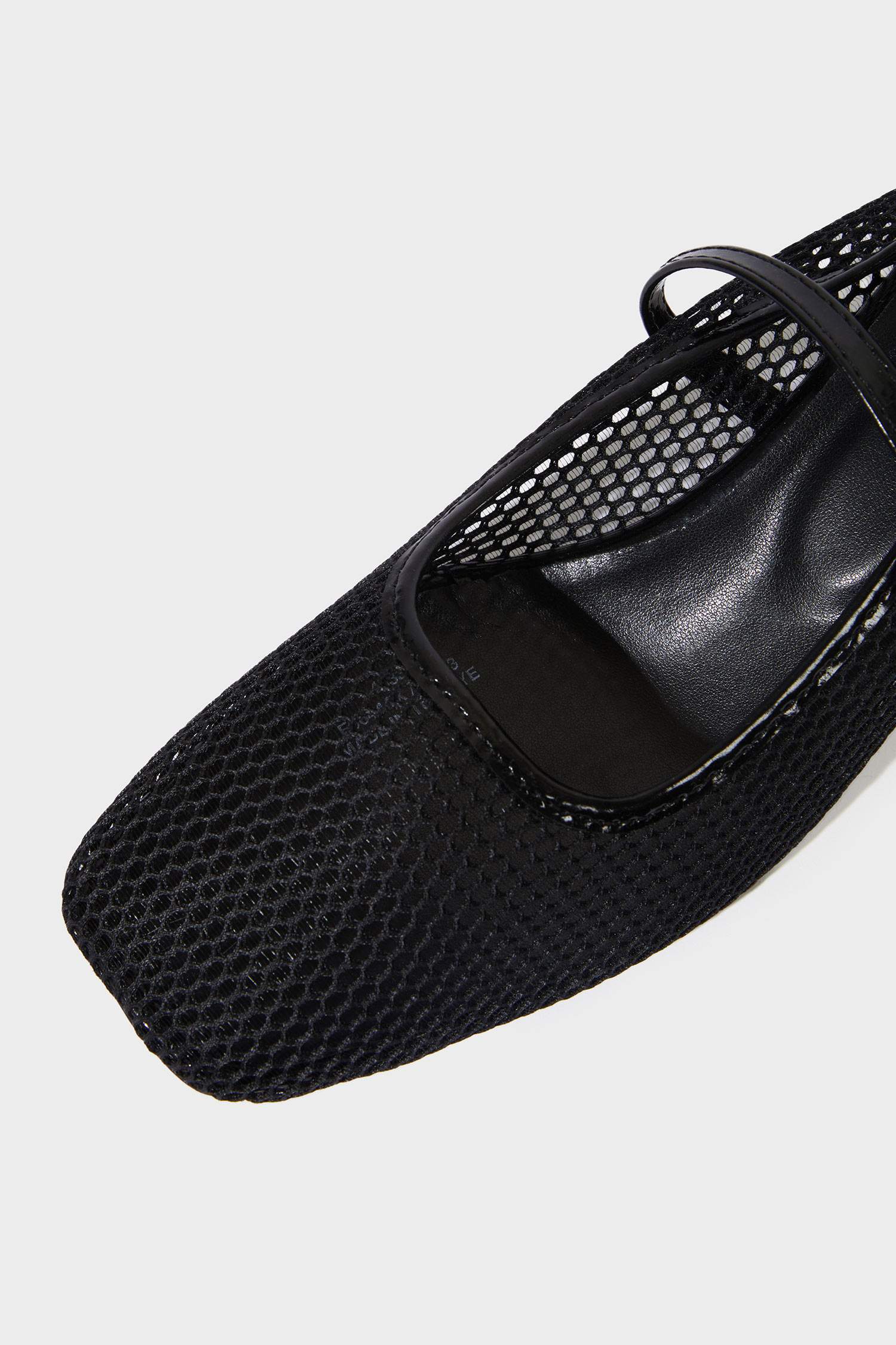 Kadın Tek Bantlı Yüksek Taban Topuklu Ayakkabı