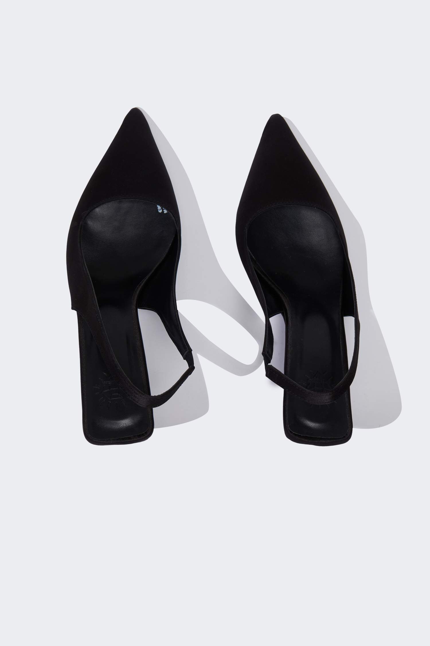 Kadın Yüksek Taban Suni Deri Sandalet