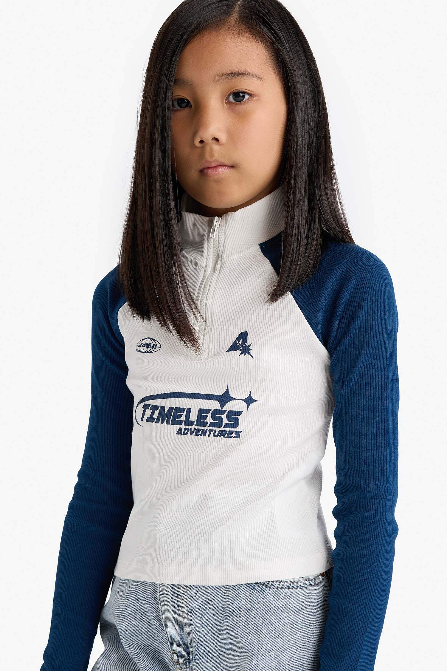 Fitted Dik Yaka Fermuarlı Baskılı Fitilli Kaşkorse Uzun Kollu Tişört Kız Çocuk