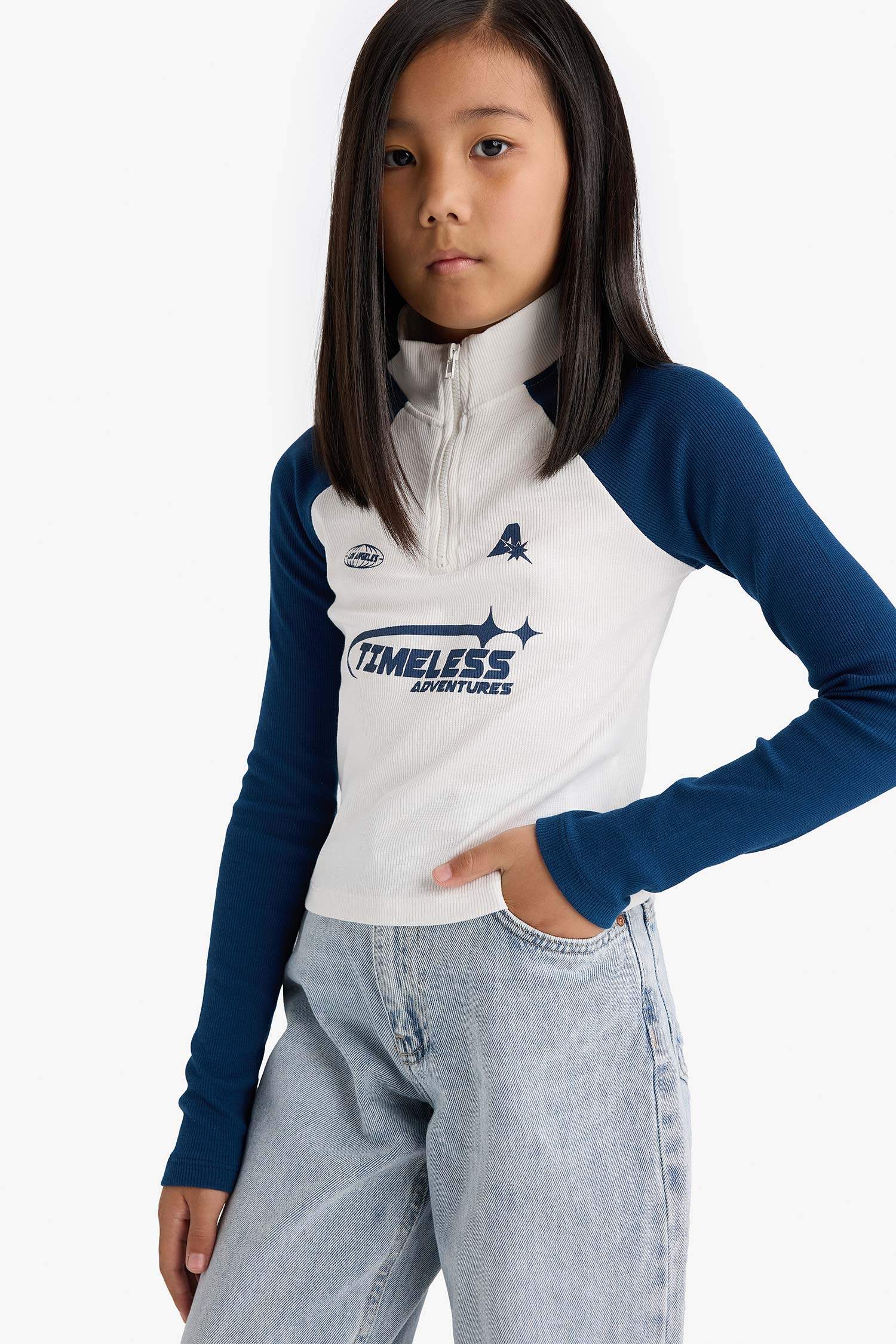 Fitted Dik Yaka Fermuarlı Baskılı Fitilli Kaşkorse Uzun Kollu Tişört Kız Çocuk