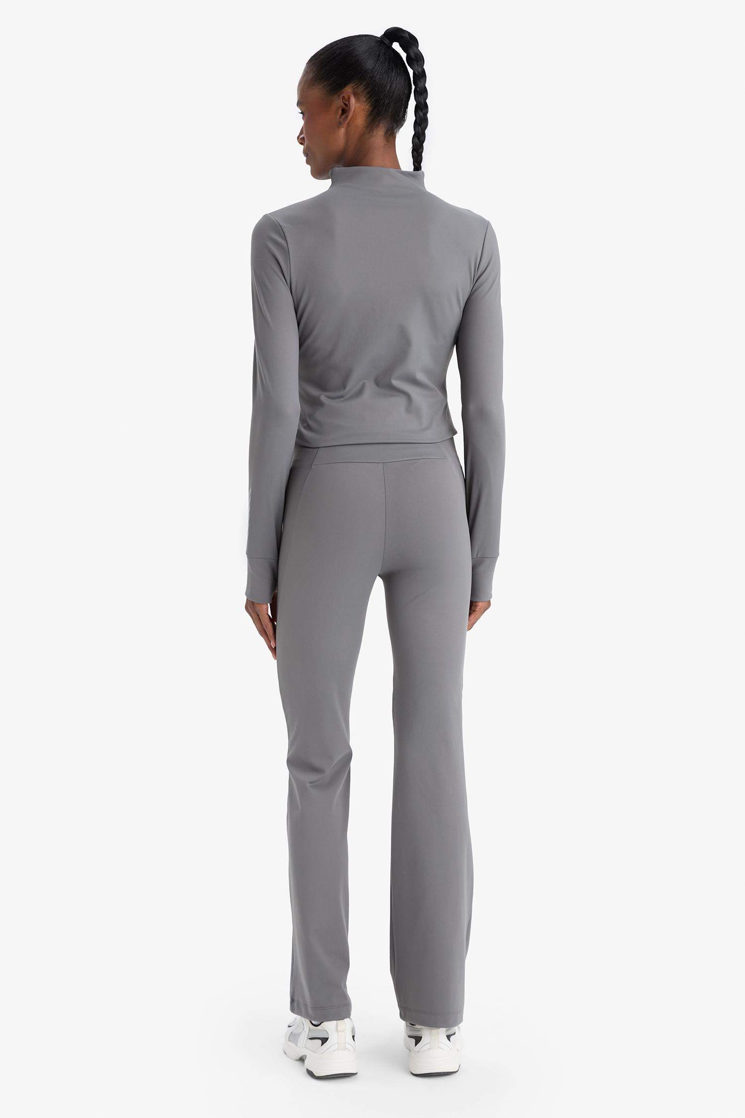 DeFactoFit Flare Fit İspanyol Paça Soft Touch Premium Sporcu Pantolon