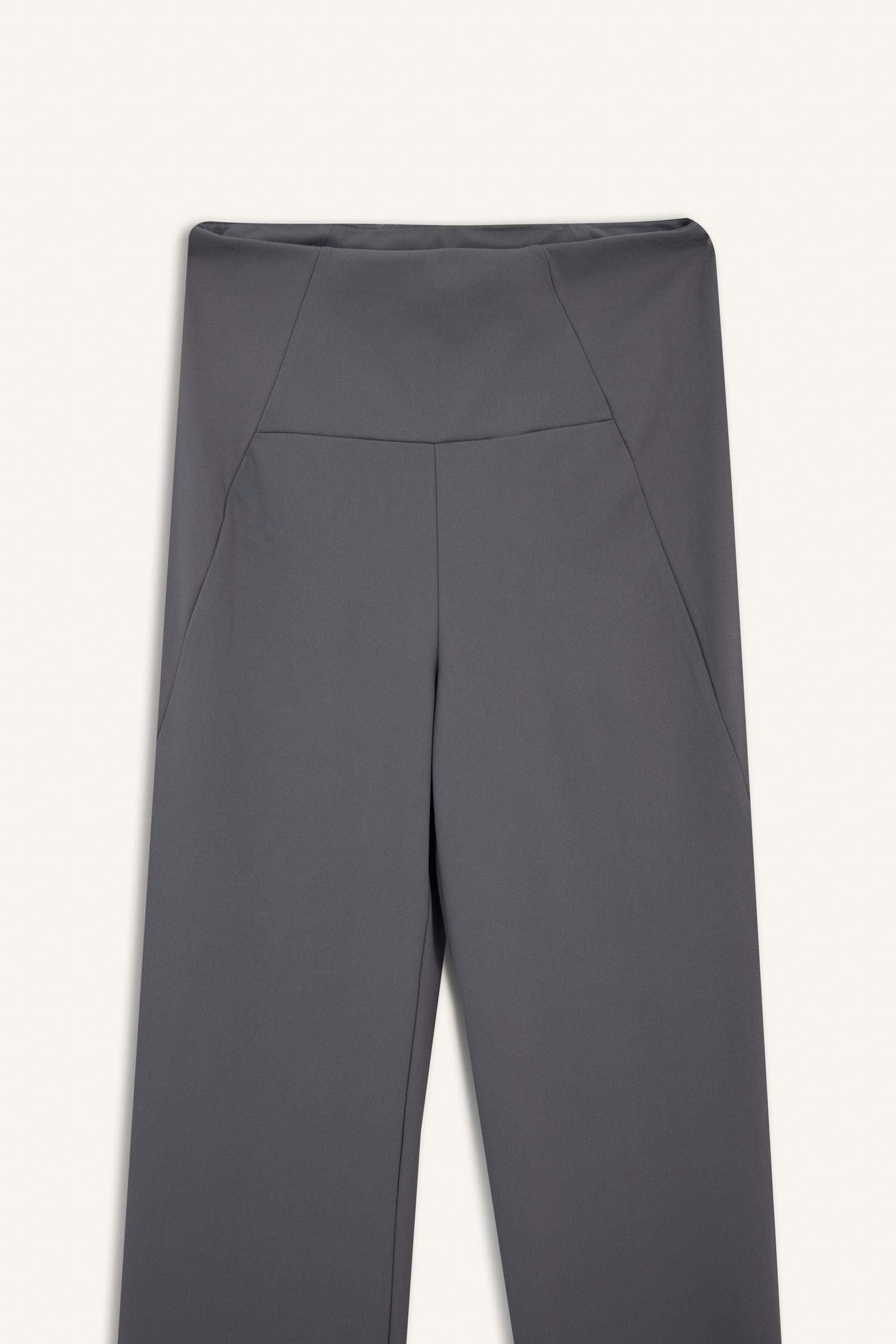 DeFactoFit Flare Fit İspanyol Paça Soft Touch Premium Sporcu Pantolon