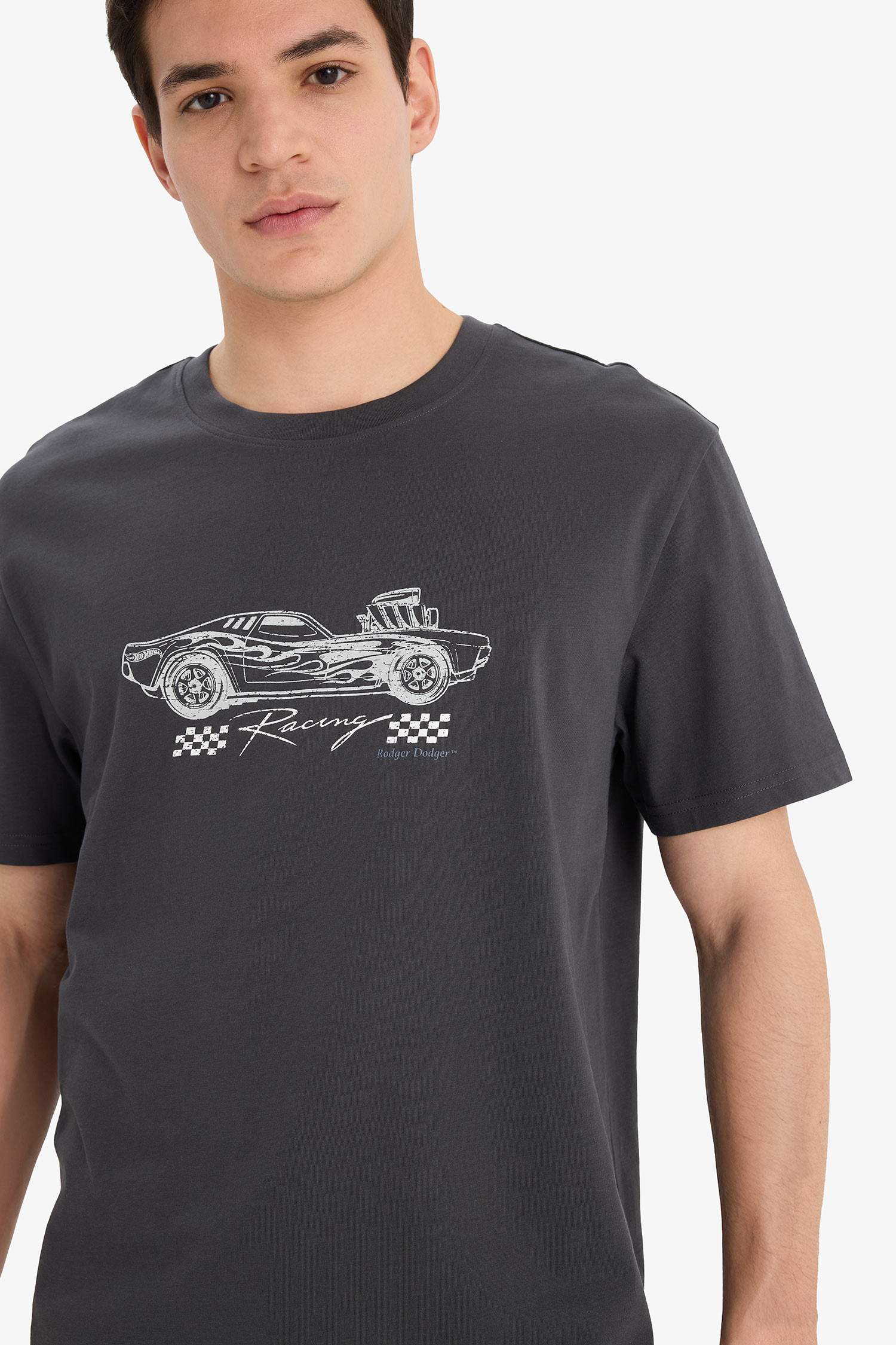 Hot Wheels дөңгелек жаға орташа Қысқа жеңді футболка