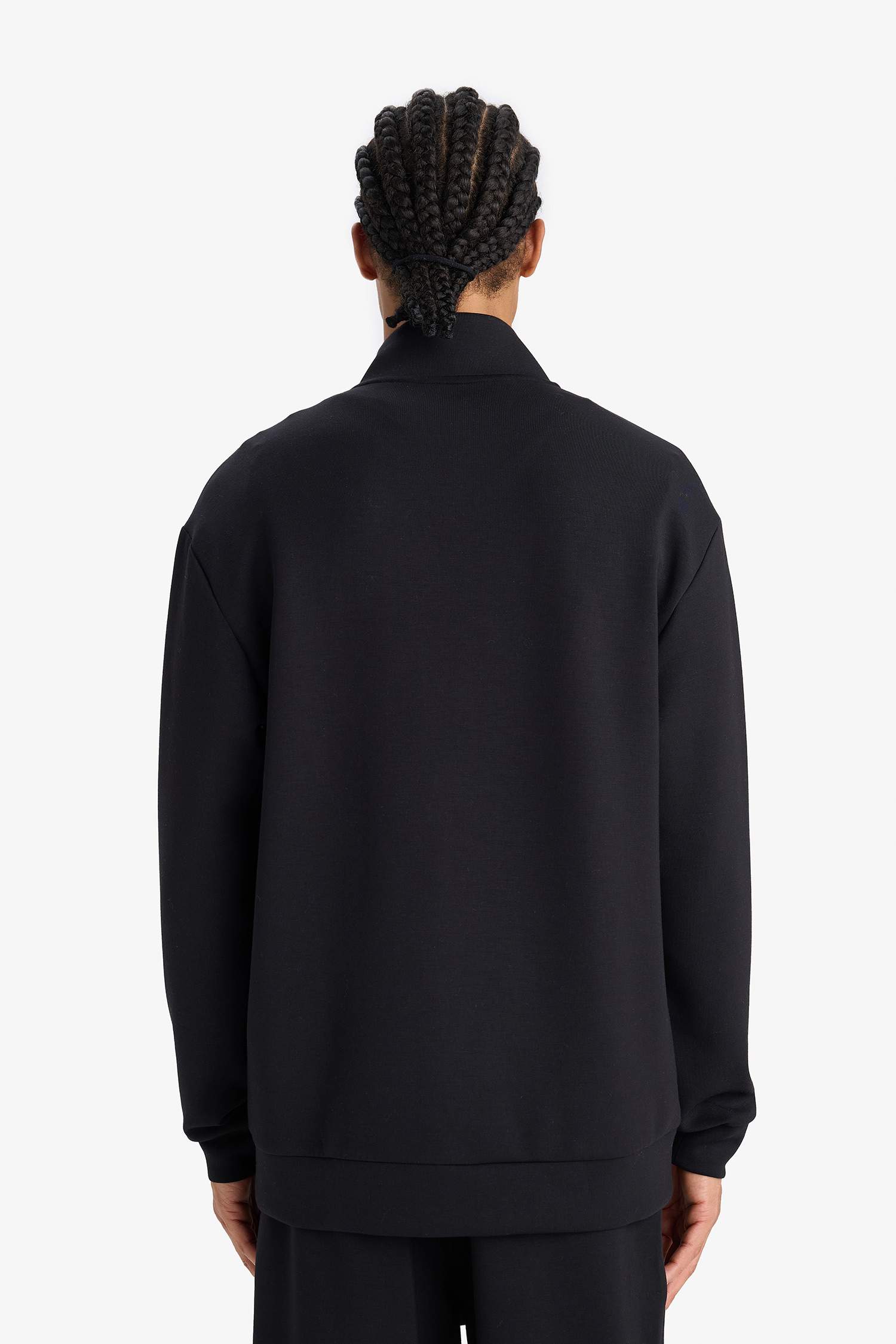 Standart Fit Dik Yaka Yarım Fermuarlı Modal Sporcu Sweatshirt