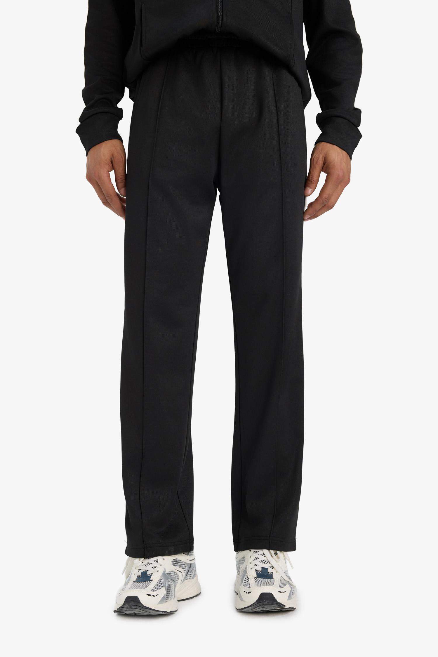 بنطلون سويت بانتس جوجر قصة عادية من DeFactoFit