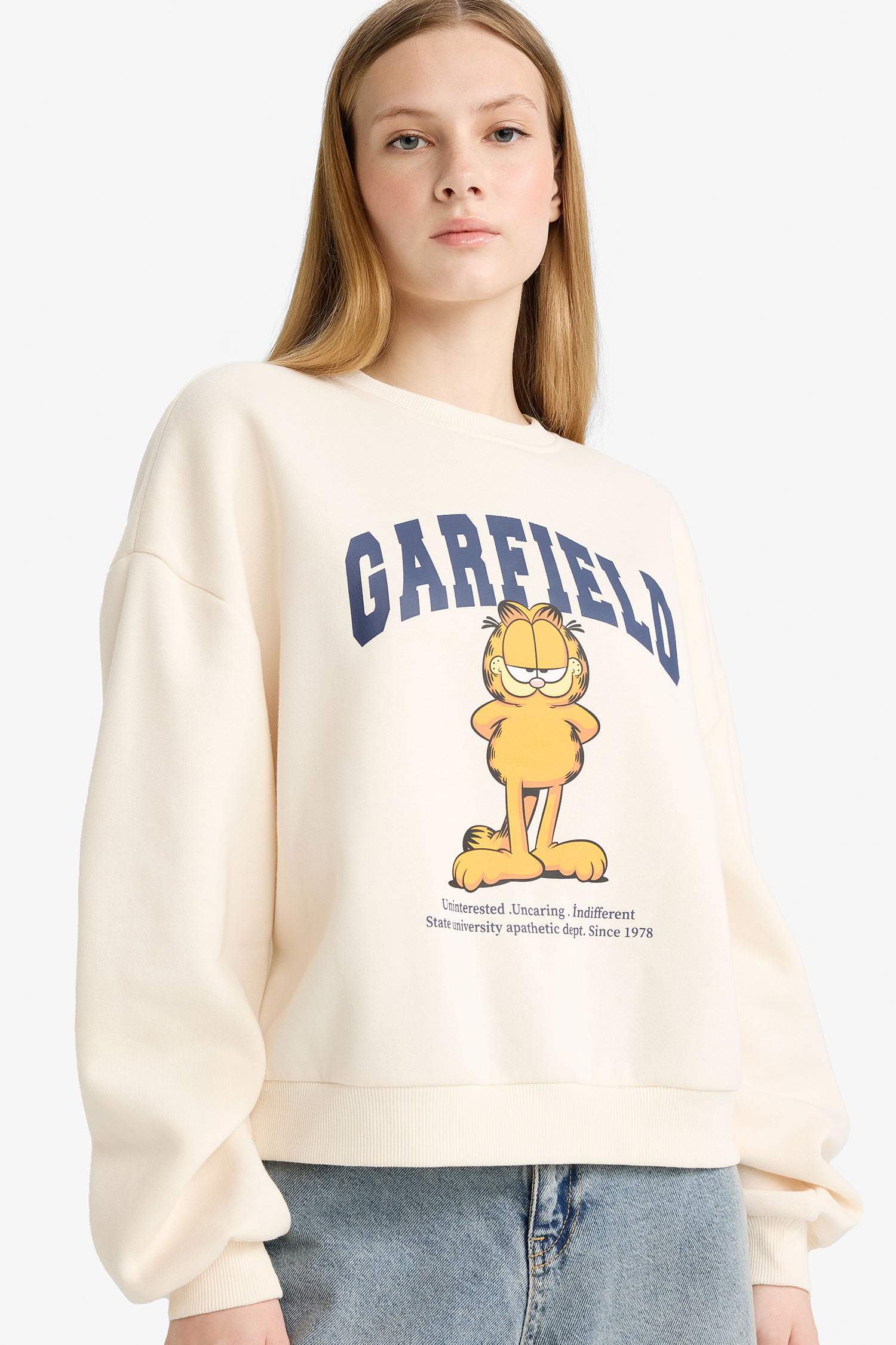 Regular Fit Garfield Printed Sweatshirt