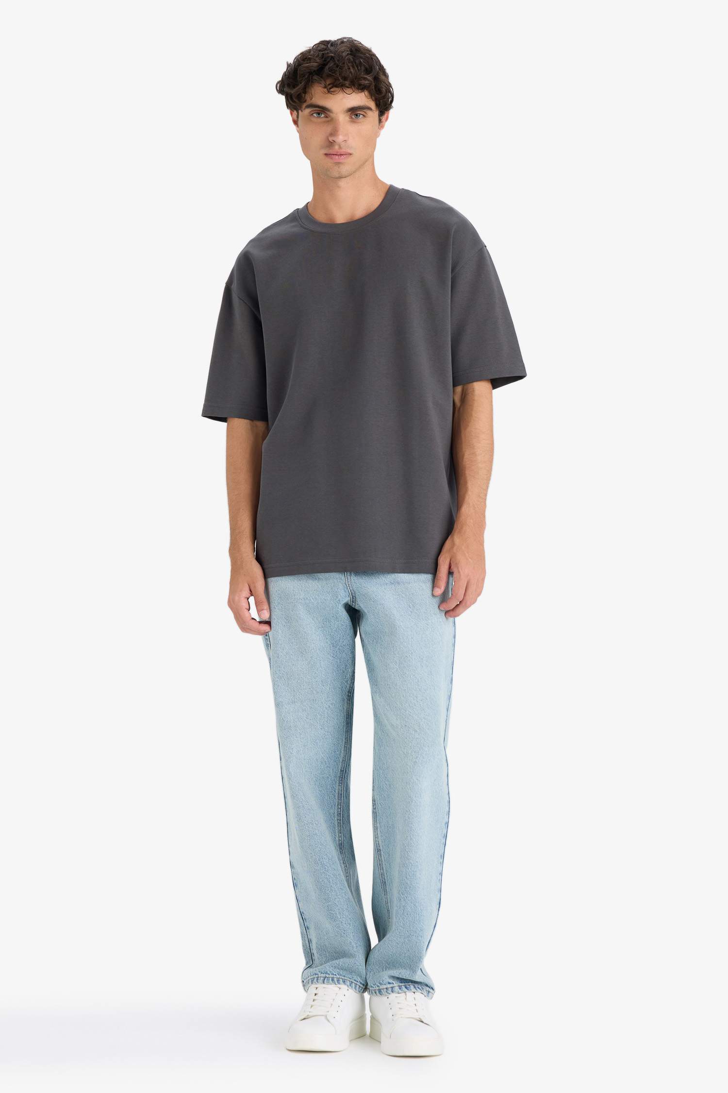 Oversize Geniş Kalıp Bisiklet Yaka Ağır Kumaş Basic Düz Kısa Kollu Tişört