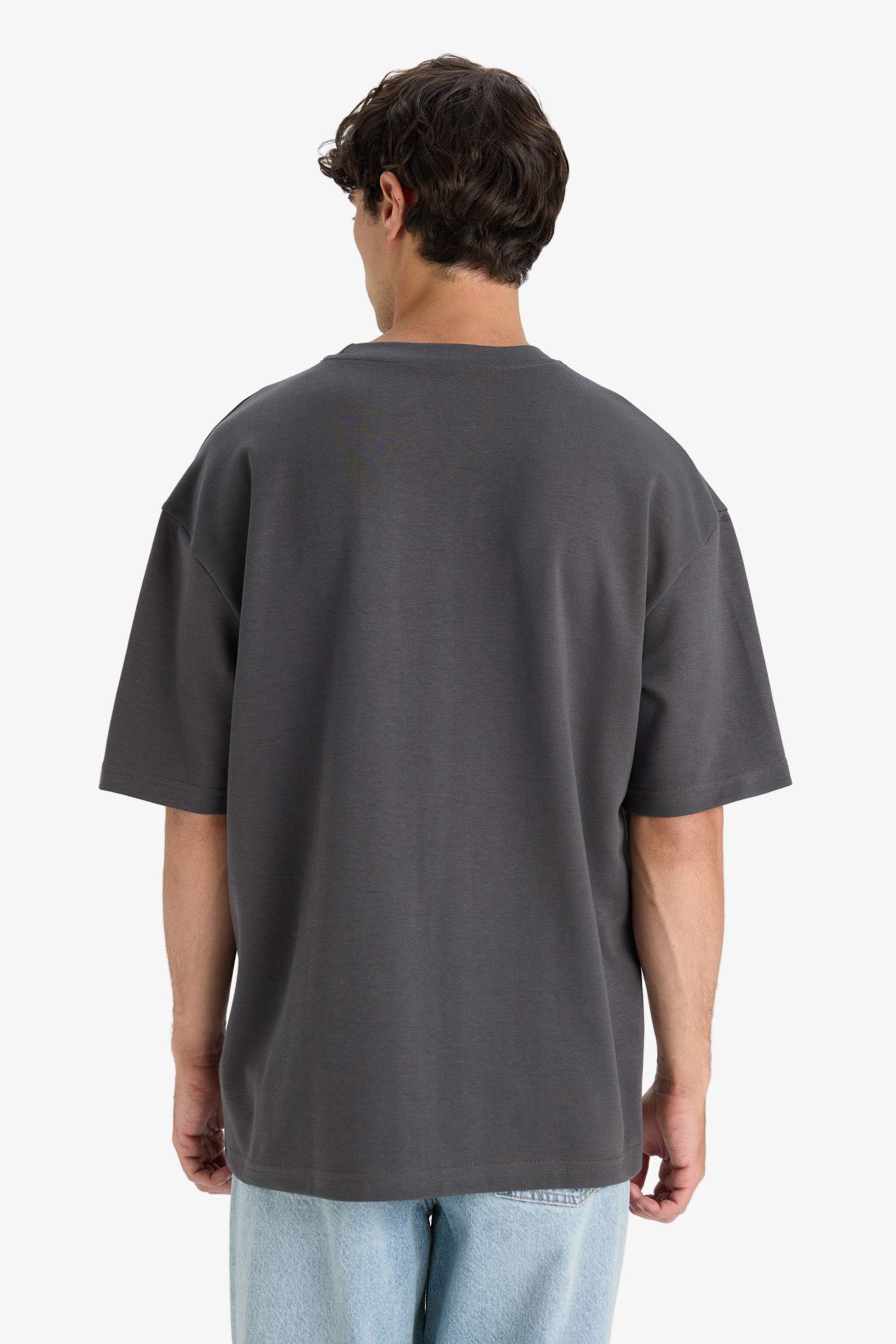 Oversize Geniş Kalıp Bisiklet Yaka Ağır Kumaş Basic Düz Kısa Kollu Tişört