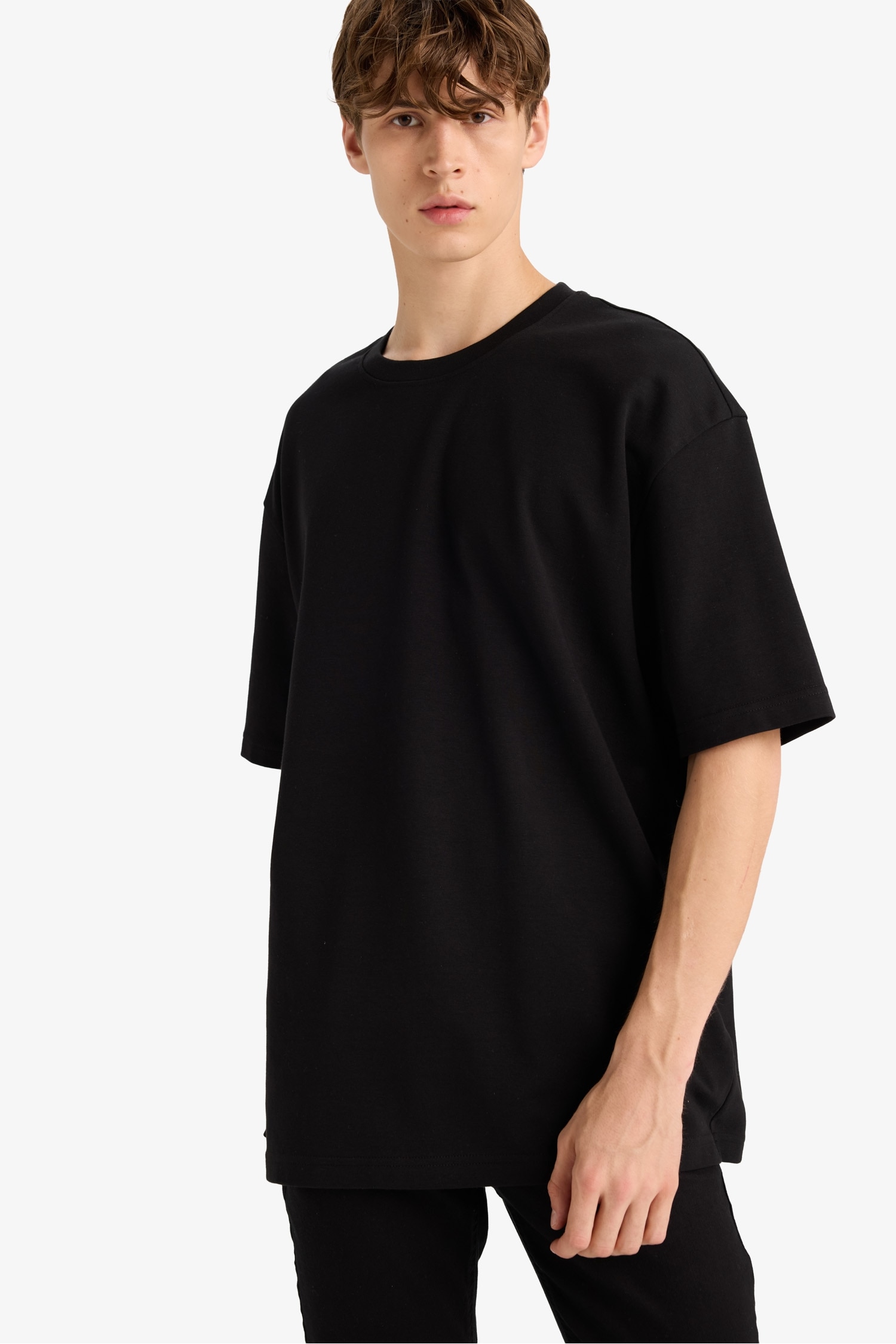 Black MAN Oversize Fit Crew Neck Short Sleeve T-Shirt