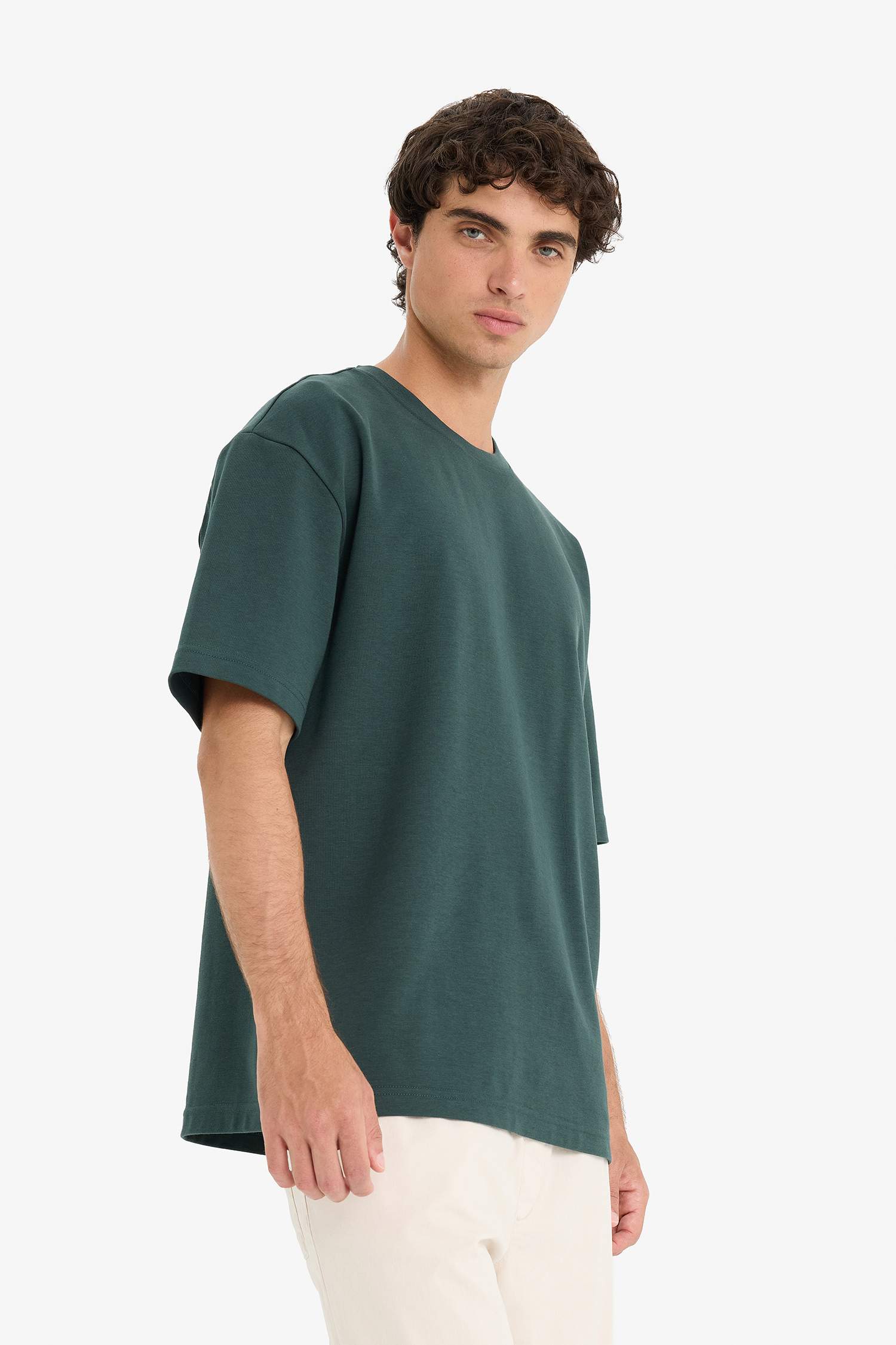 Oversize Geniş Kalıp Bisiklet Yaka Ağır Kumaş Basic Düz Kısa Kollu Tişört