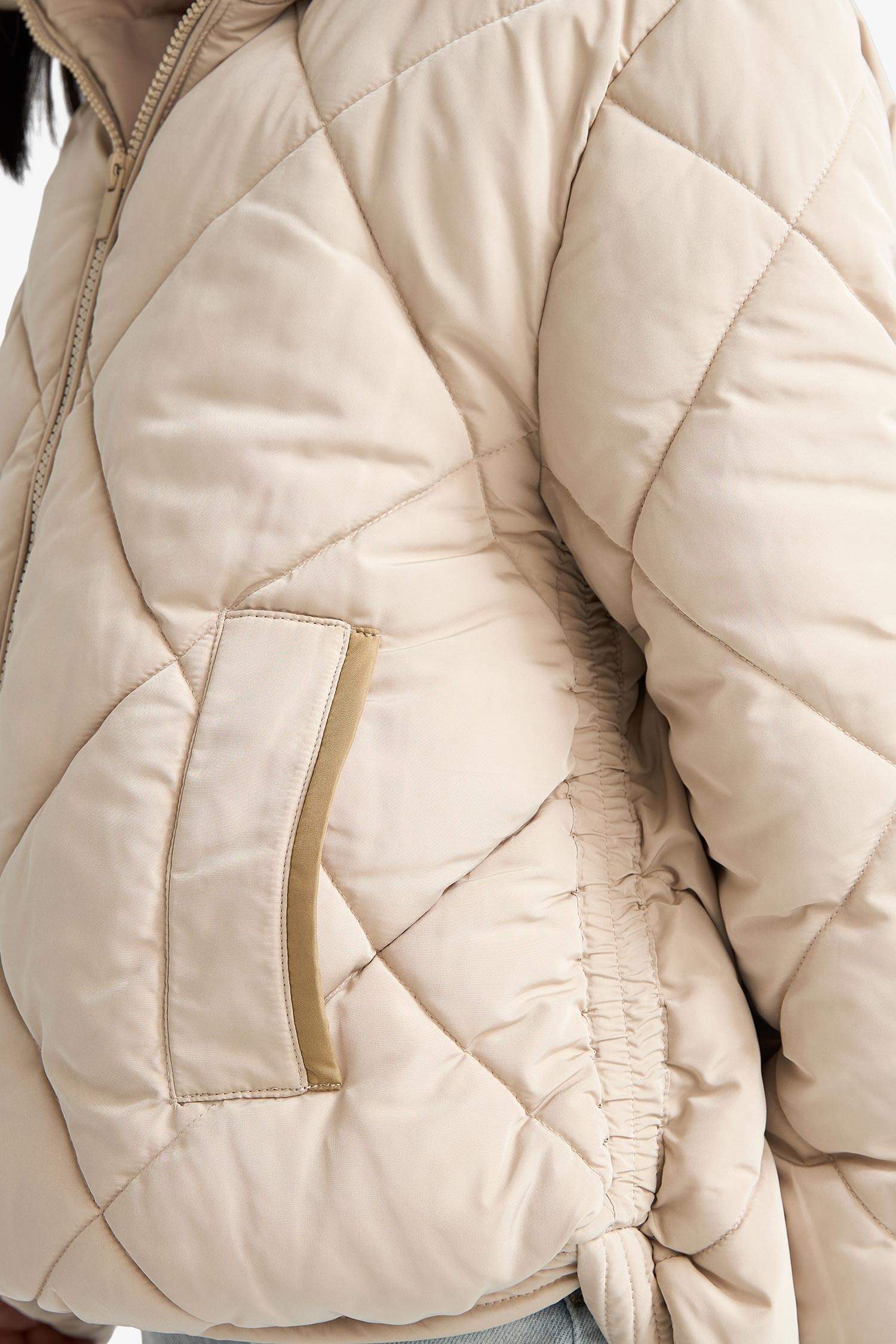 Kız Çocuk Su Geçirmez Kapüşonlu Fermuarlı Mont